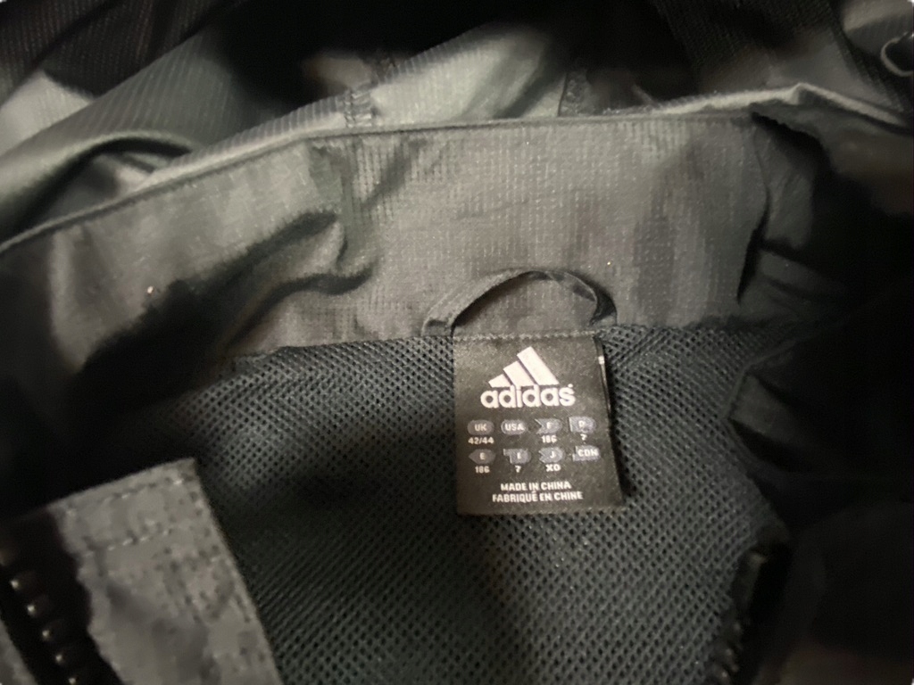 LIVERPOOL ADIDAS BLUZA KURTKA ROZMIAR 42/44 Kolekcja brak informacji