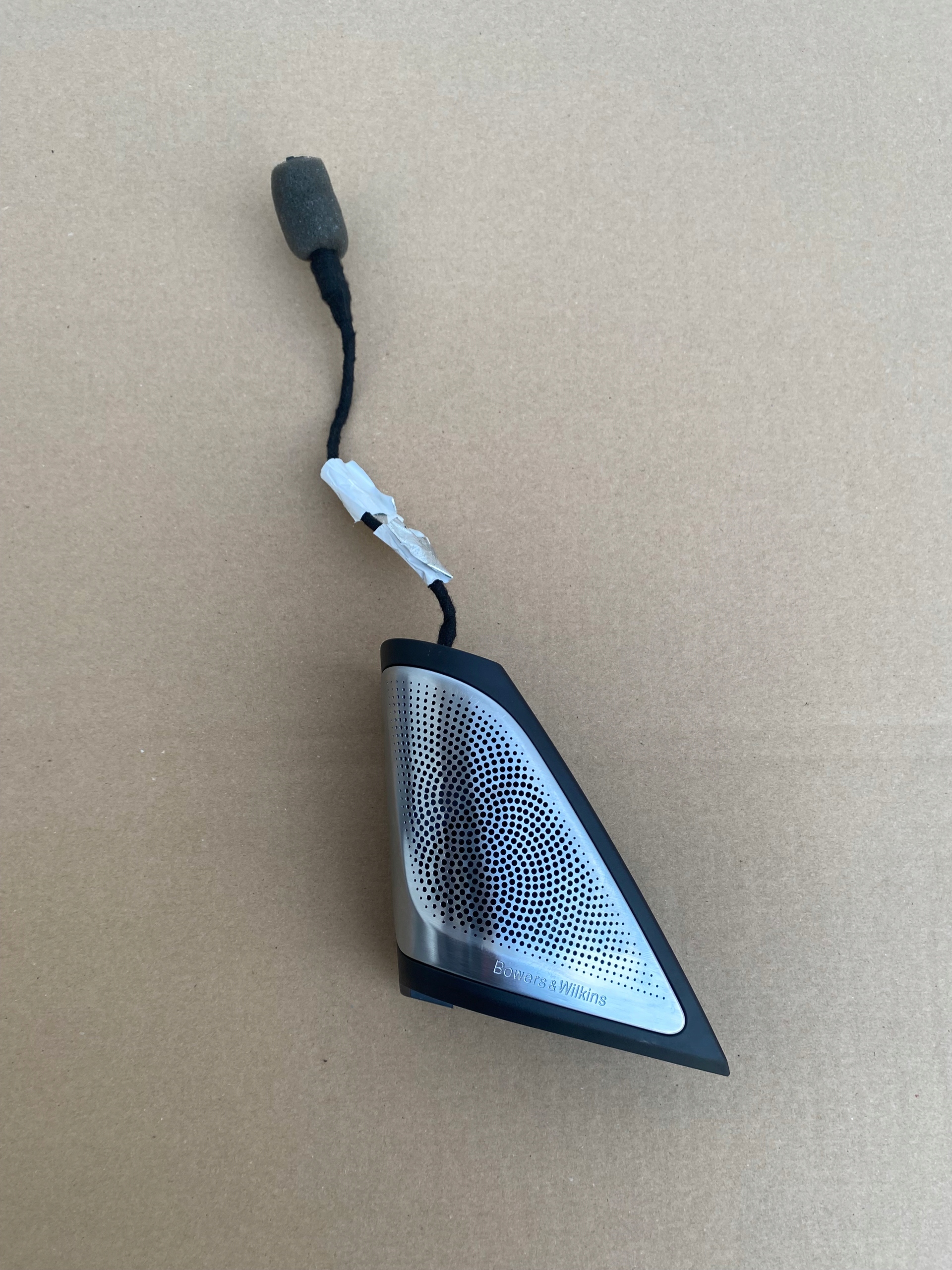 Трикутник лівих дверей BOWERS WILKINS BMW 7 G11 G12