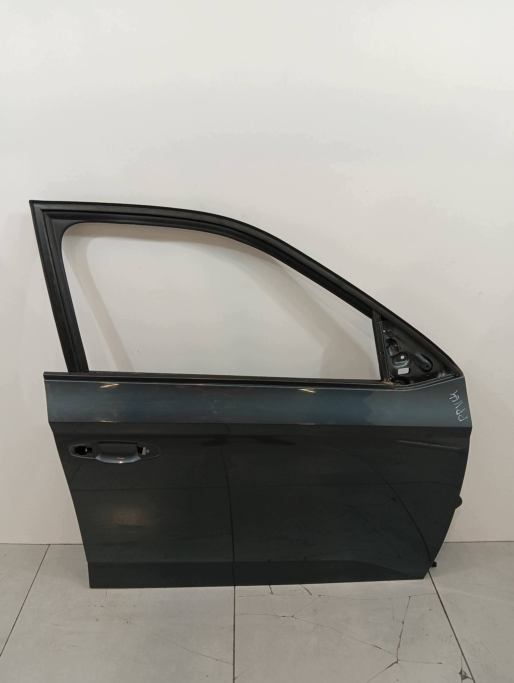 door right front LF7Y Skoda Fabia III (2014- )