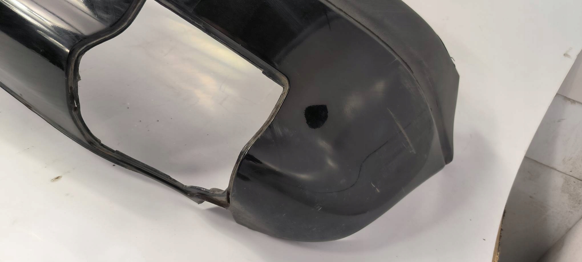 nárazník záď 80L OPEL CORSA B HB