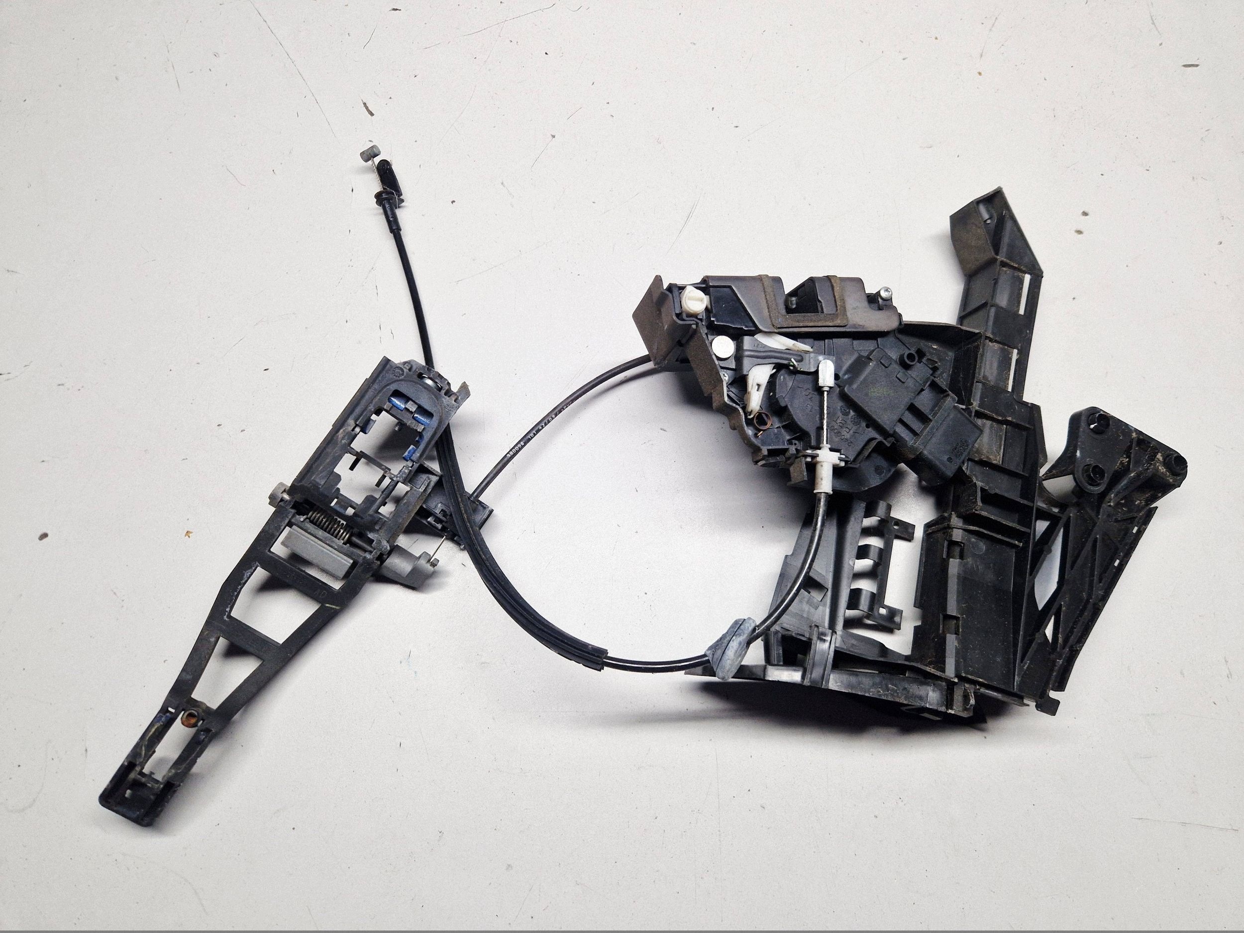 lock door tylnych prawych Ford C-MAX MK1 3M5AR26412BS