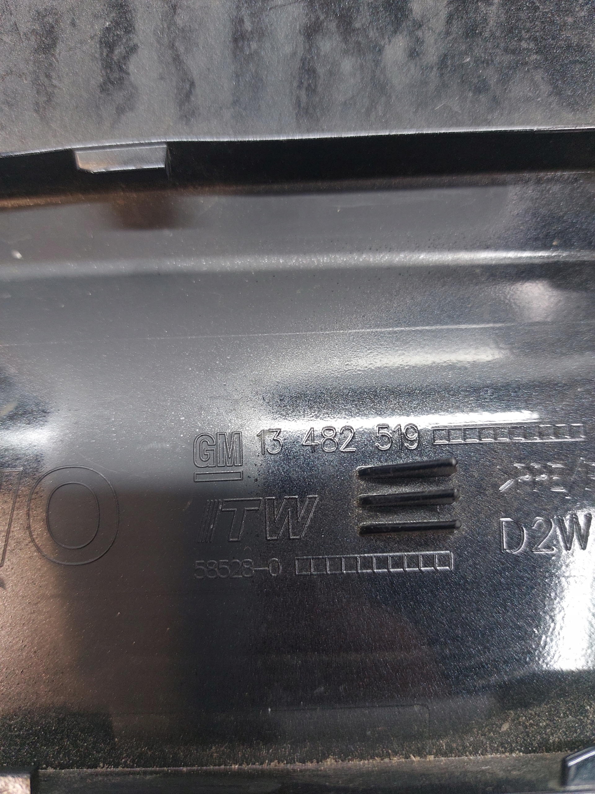 Tankklappe des Kraftstoffsbehälters OPEL ASTRA K 13482519