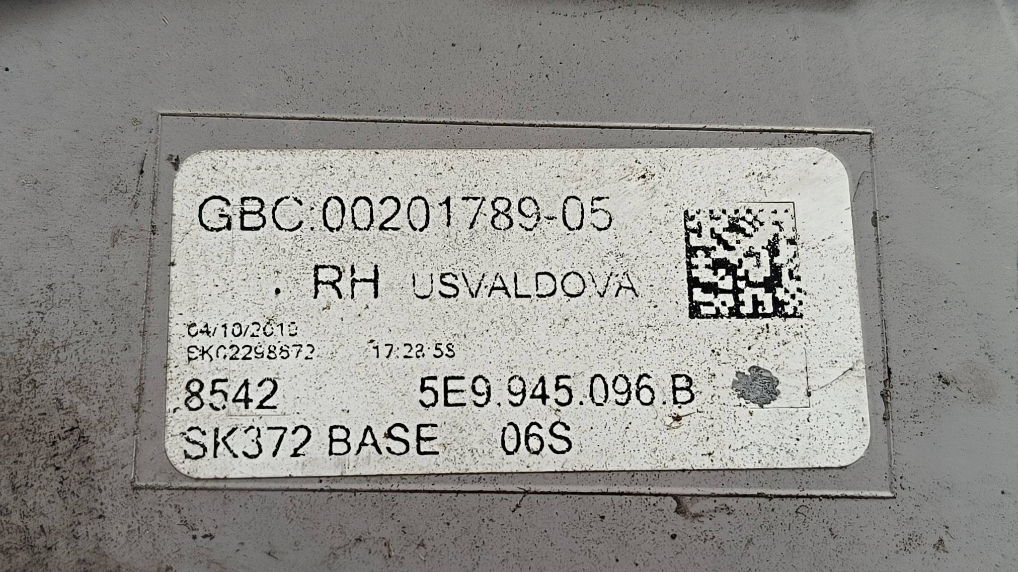 light right rear part 5E9945096B SKODA OCTAVIA III LIFT