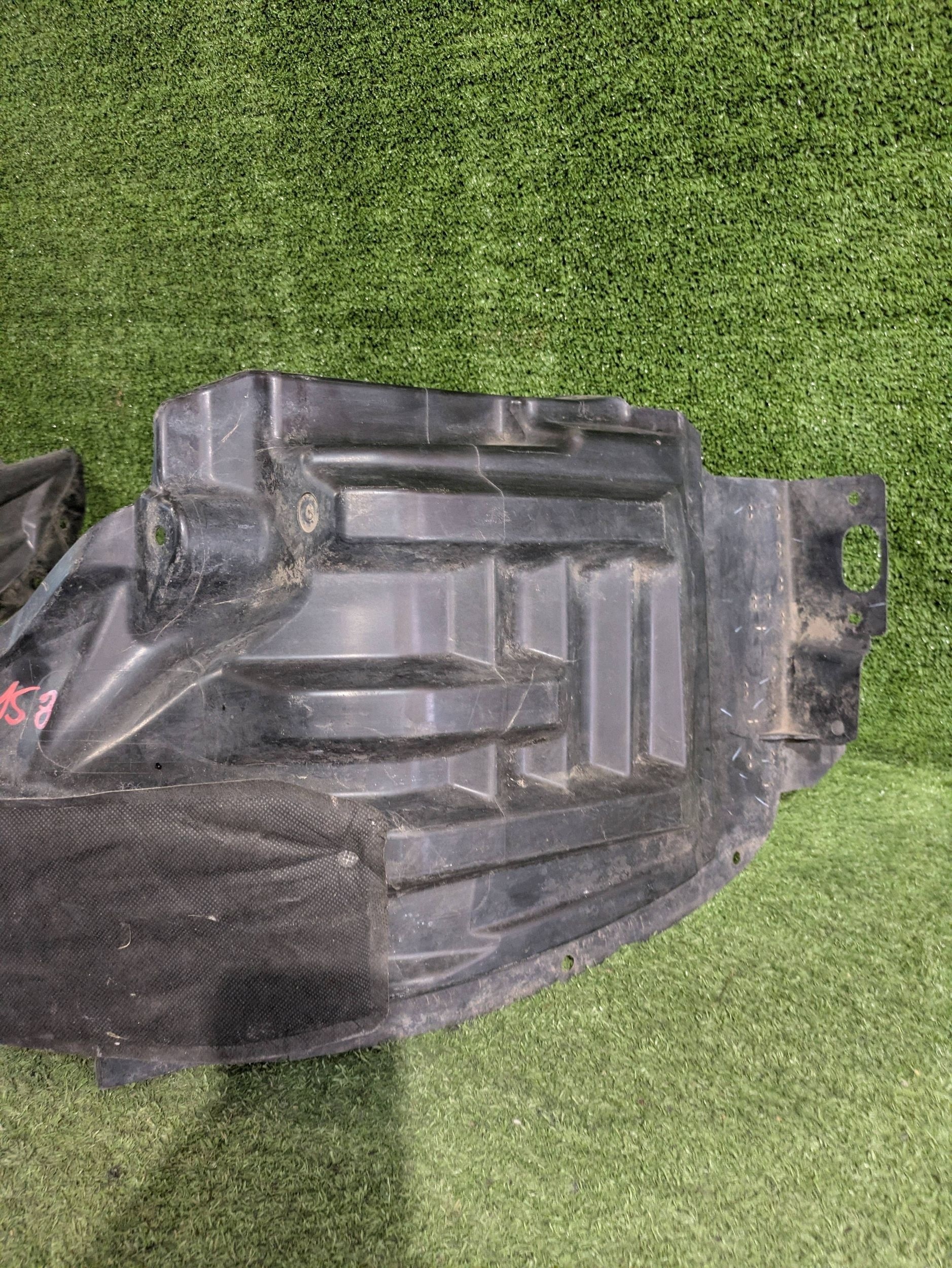 mudguard right front MITSUBISHI ASX and 10- NR.N158