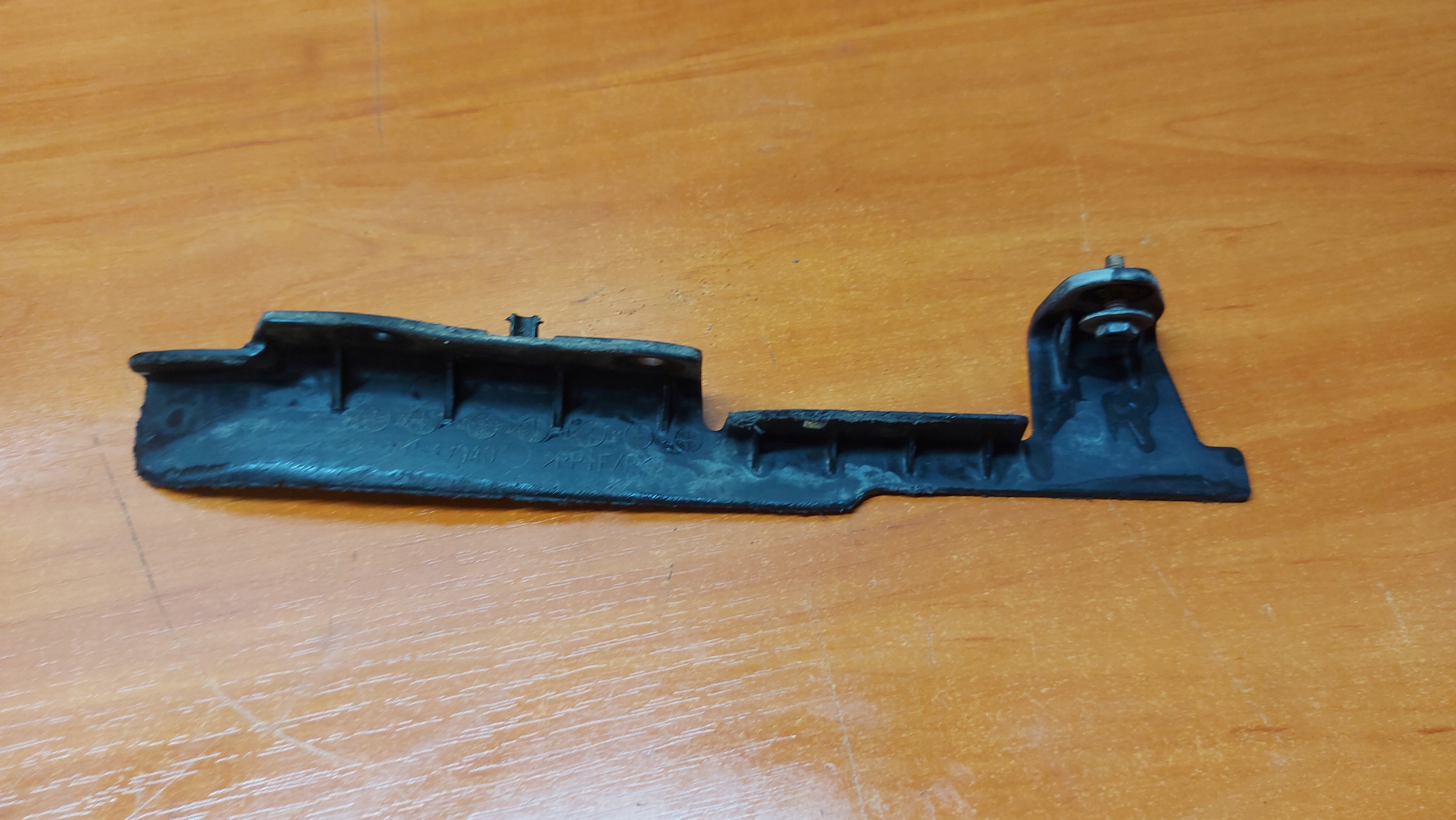 mudguard flap right front TOYOTA PRIUS III 09-15