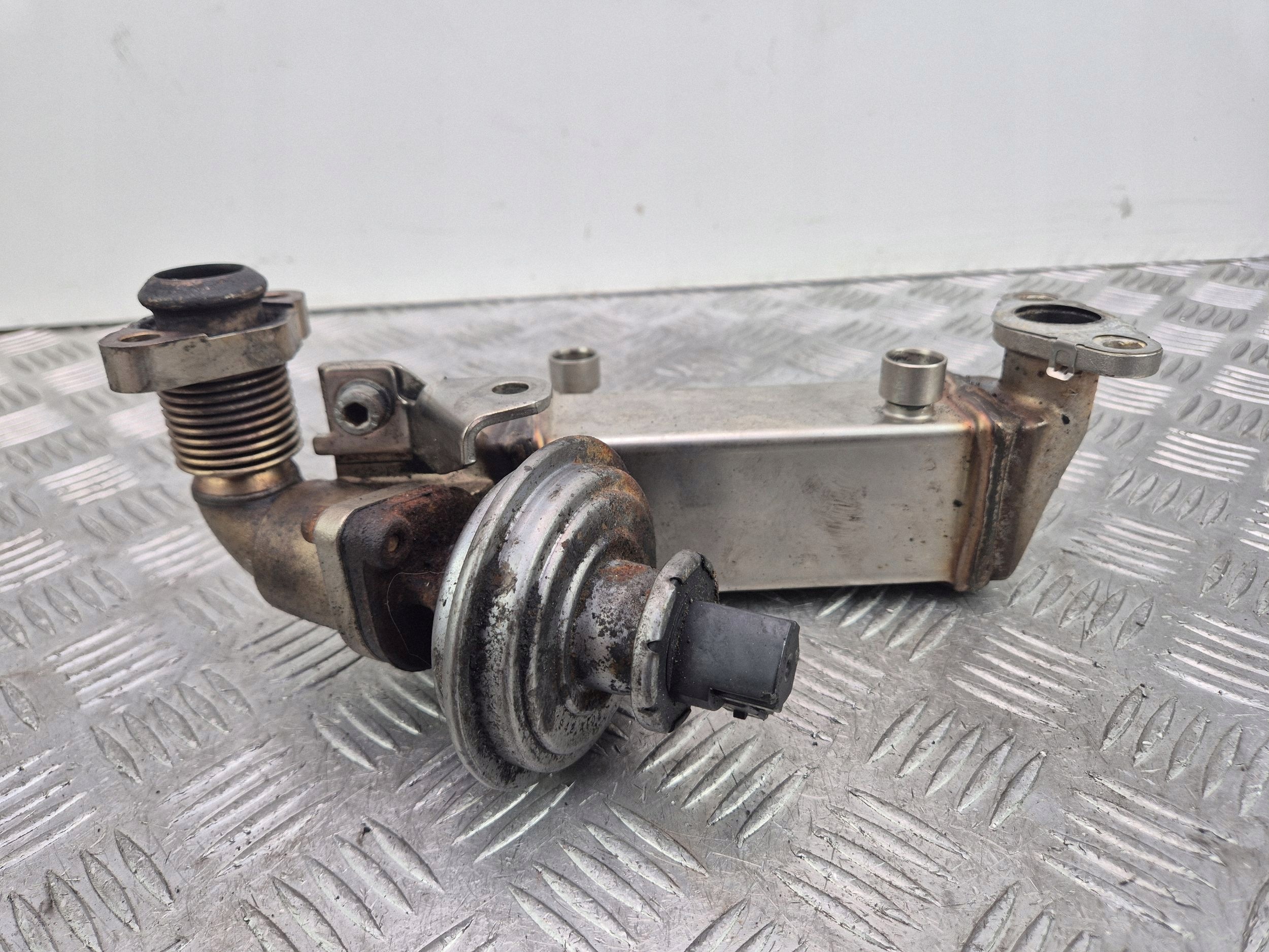 BMW 1 E81 116d radiatore / raffreddatore EGR 780518902 N47D20A
