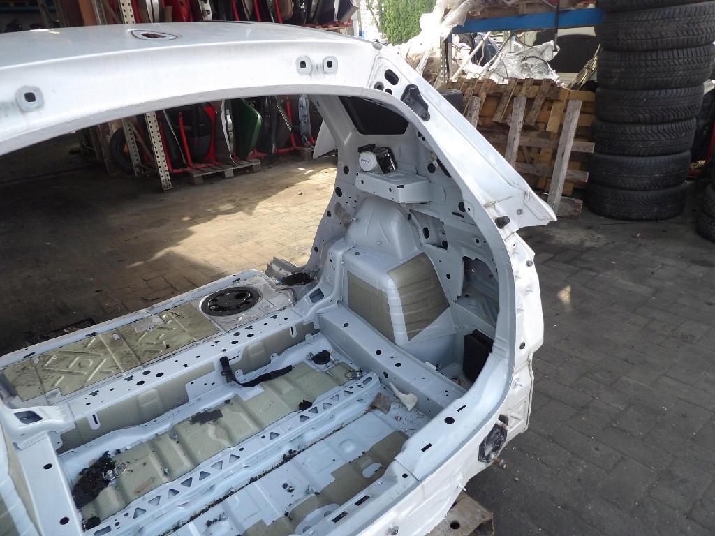 BMW X1 F48 parafango posteriore destra A96