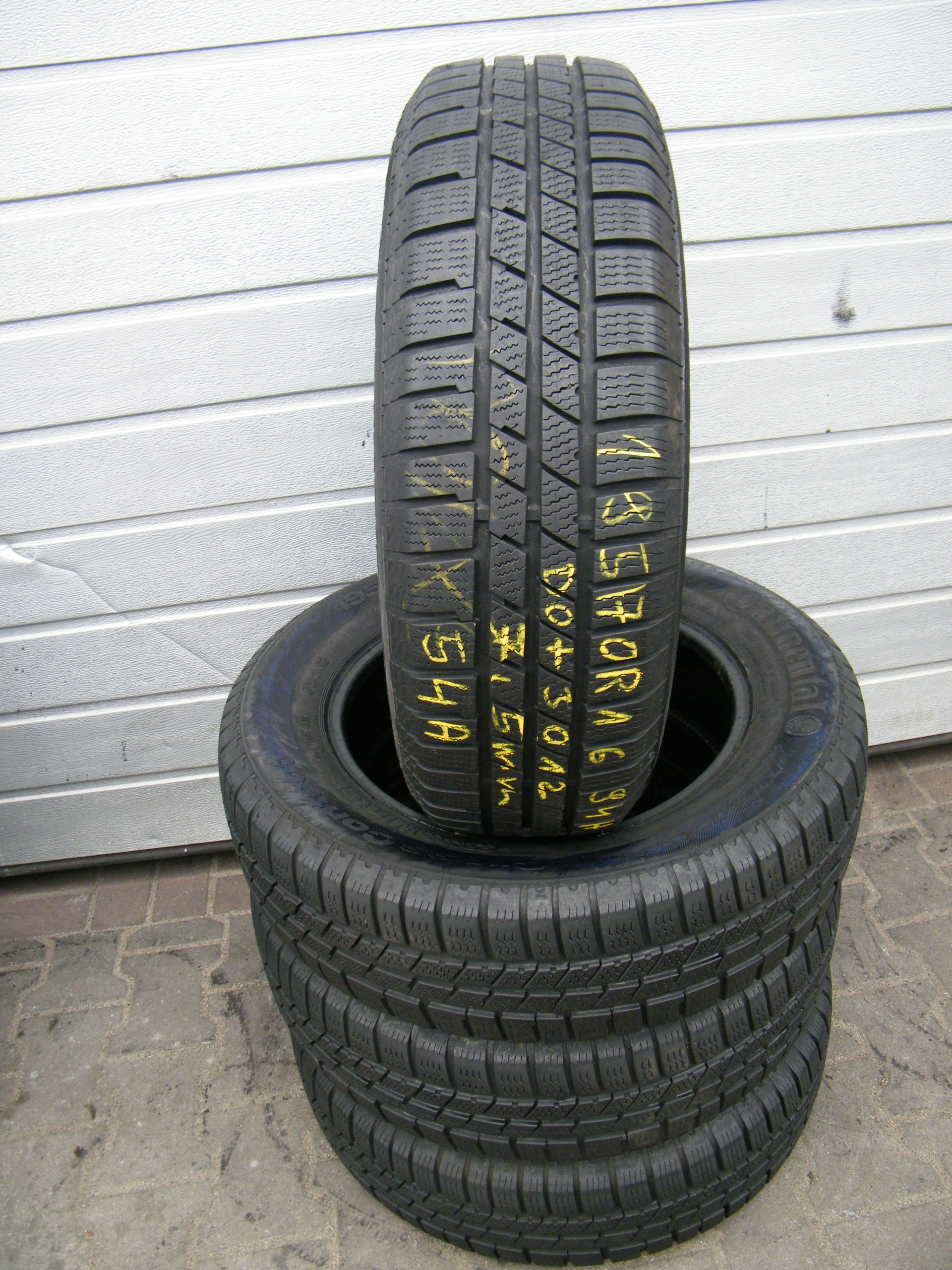 54A 4XZ 195/70R16 94H CONTINENTAL CROSCONTACTWIN & Sezon zimowe
