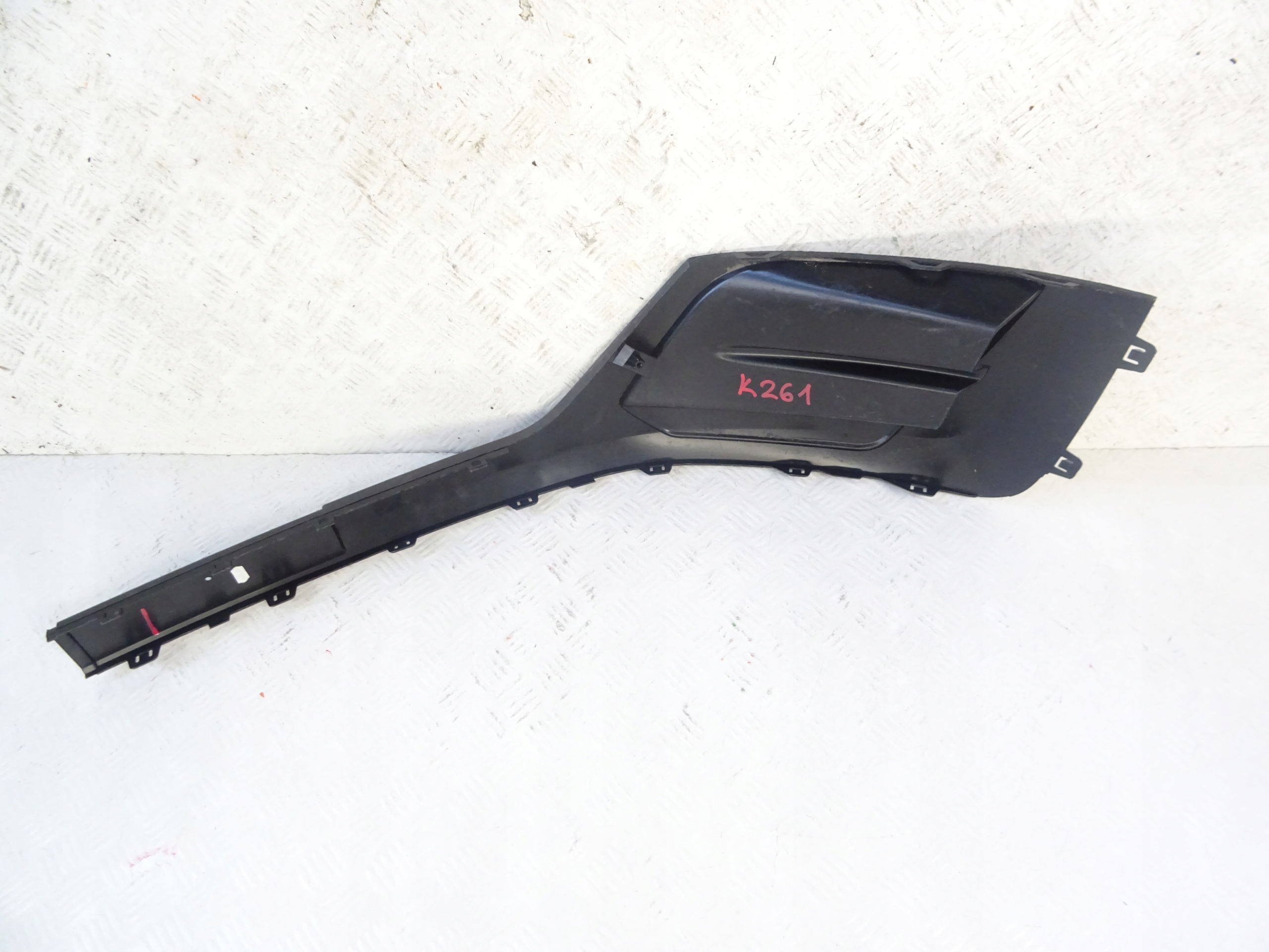 grid of a bumper front front left RENAULT TRAFIC III LIFT 263368383R