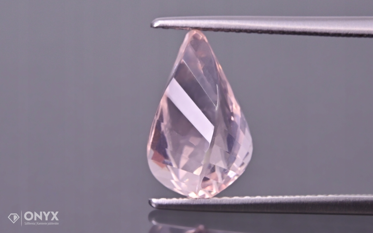 Růženín zkosený nepravidelný 13x6,5 mm