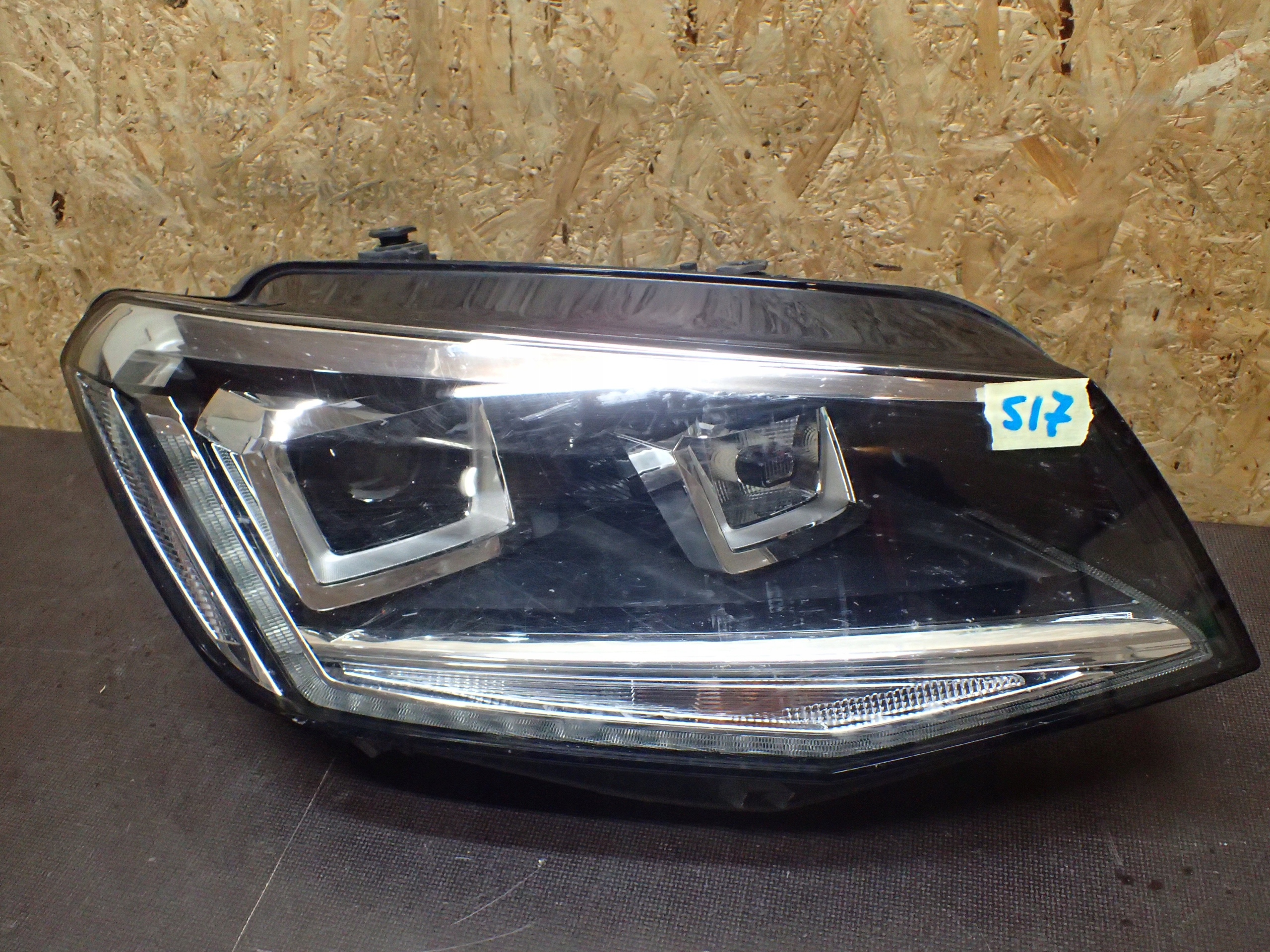 ФАРА ПЕРЕД ПРАВА VW CADDY БІ КСЕНОН LED 15-