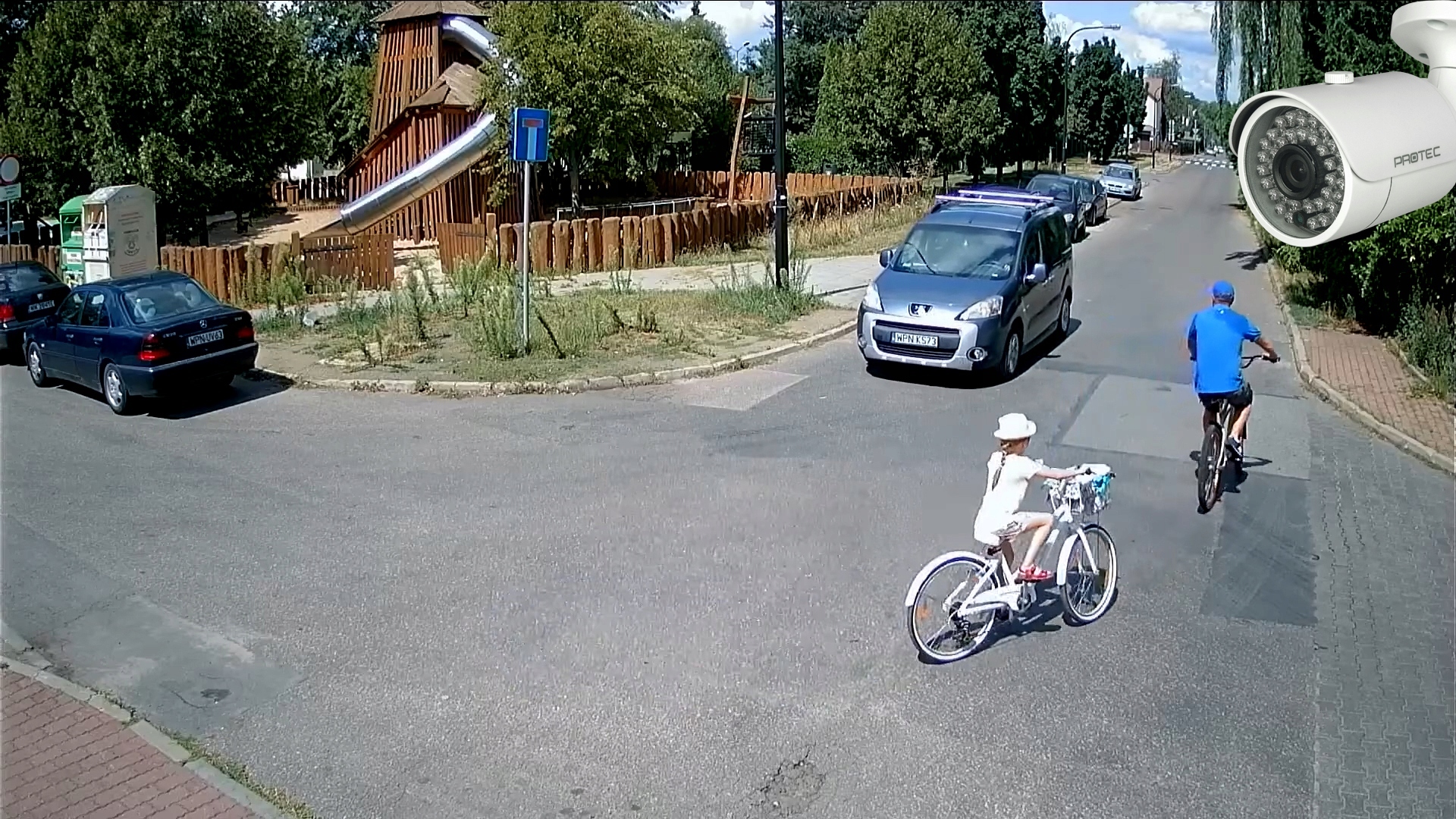 ZESTAW DO MONITORINGU 4 KAMERY ZEWNĘTRZNE FULLHD 1080P 24/7 PODGLĄD ONLINE Marka Protec