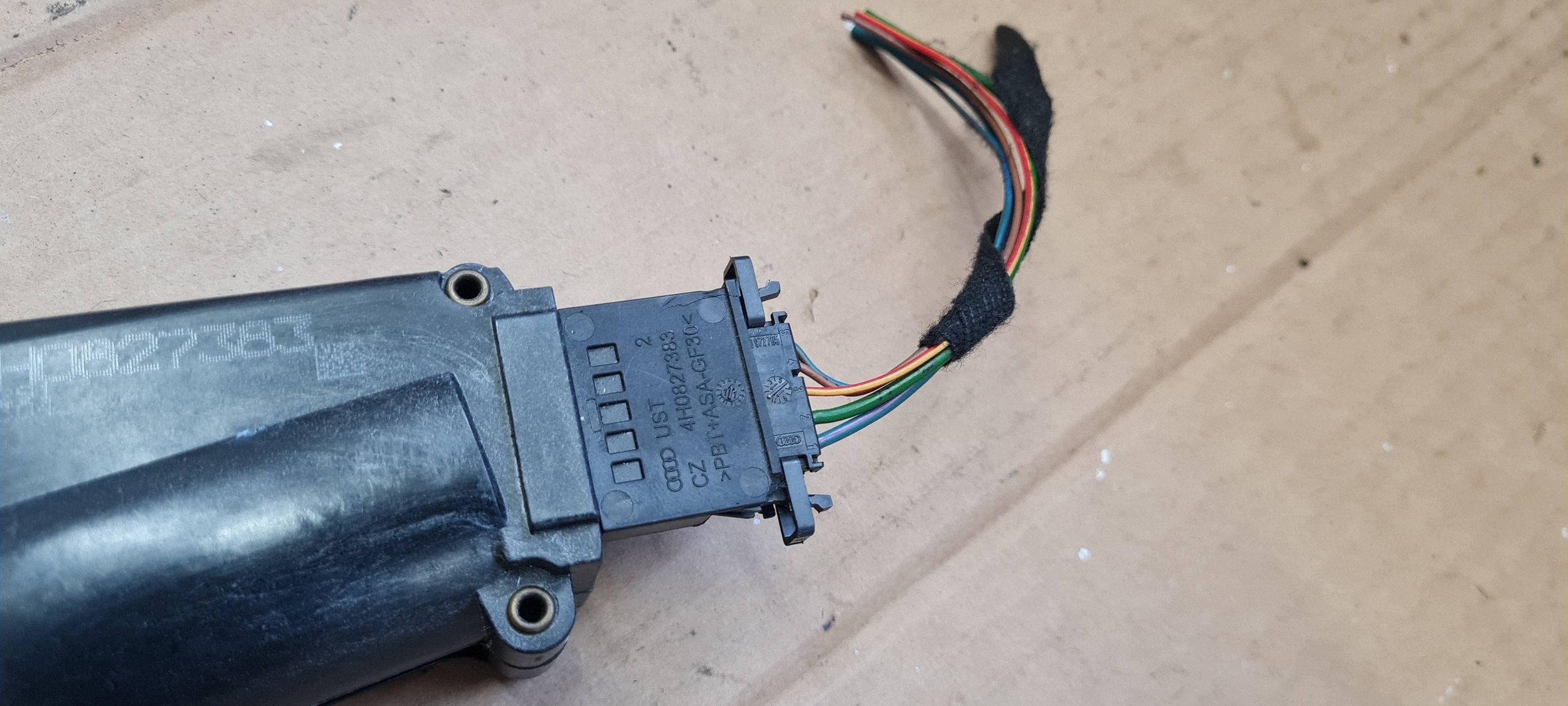 A7 4G S7 lock DOCIAG bonnet boot AUDI A6 C7 4G 4H0827383