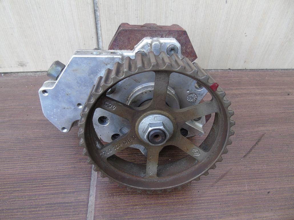 POMPA WTRYSKOWA LAGUNA SCENIC TRAFIC S40 V40 1 9