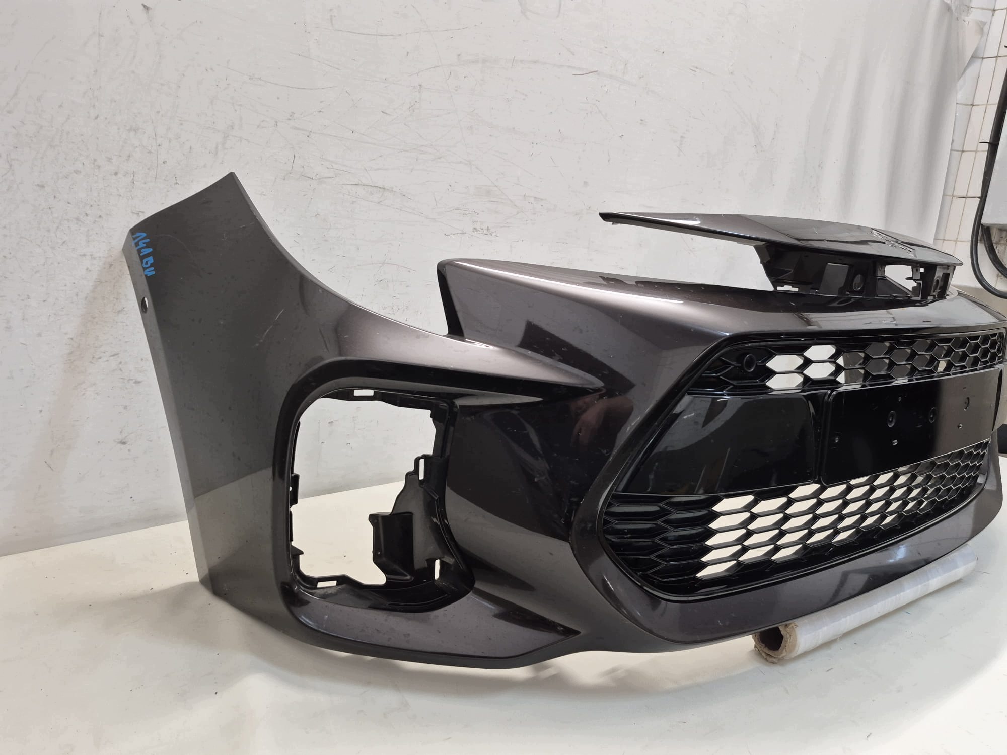 SUZUKI SWACE 20- bumper front front grid PDC 52119-02N00