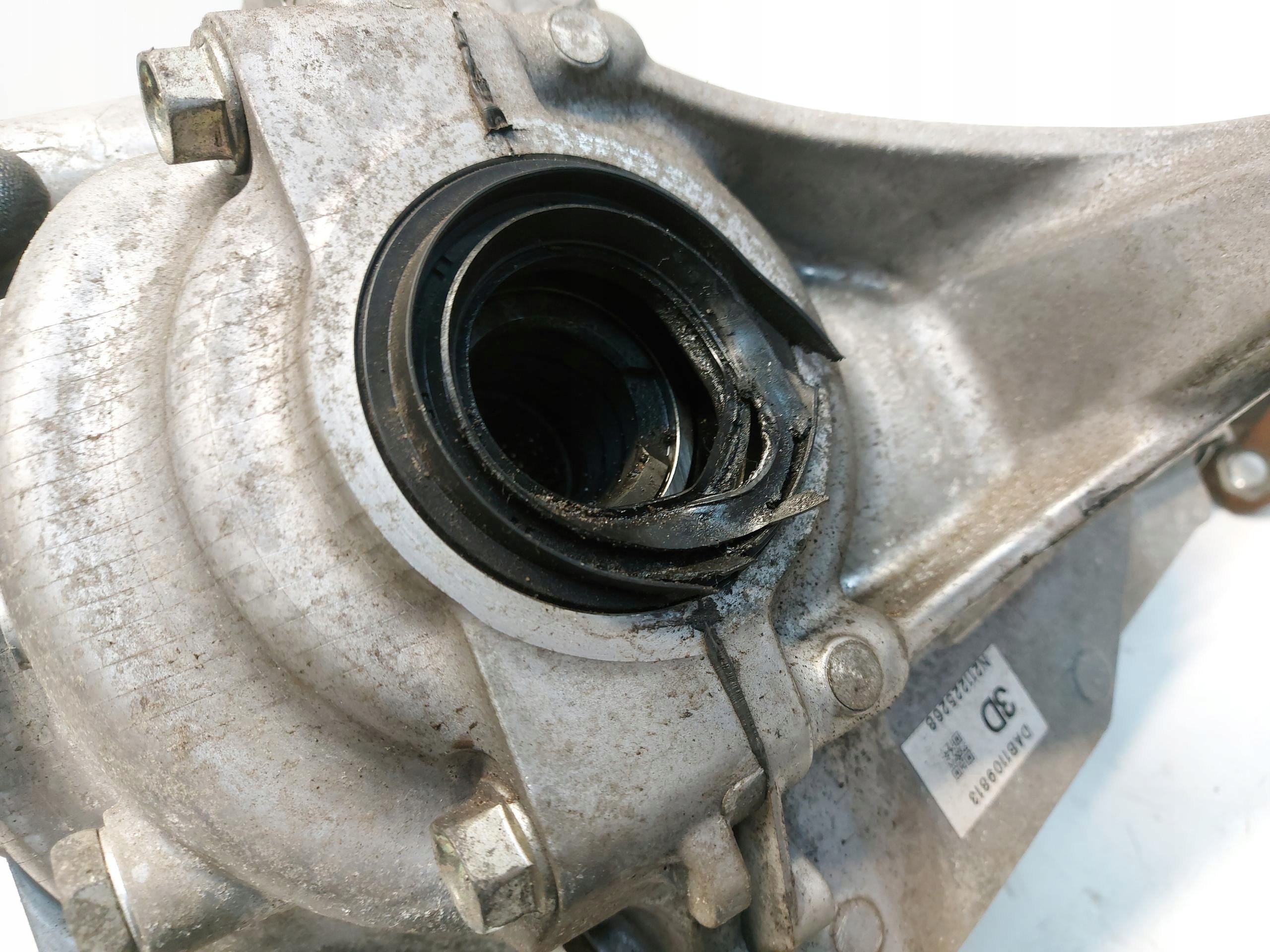 Mazda CX60 PHEV reduktor differential diff rear part N211225268