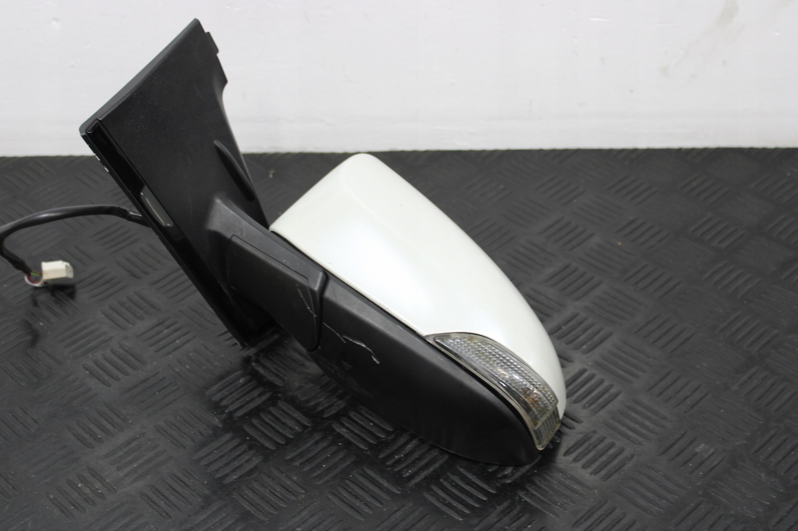 mirror left 7 vertical TOYOTA YARIS III 3 LIFT