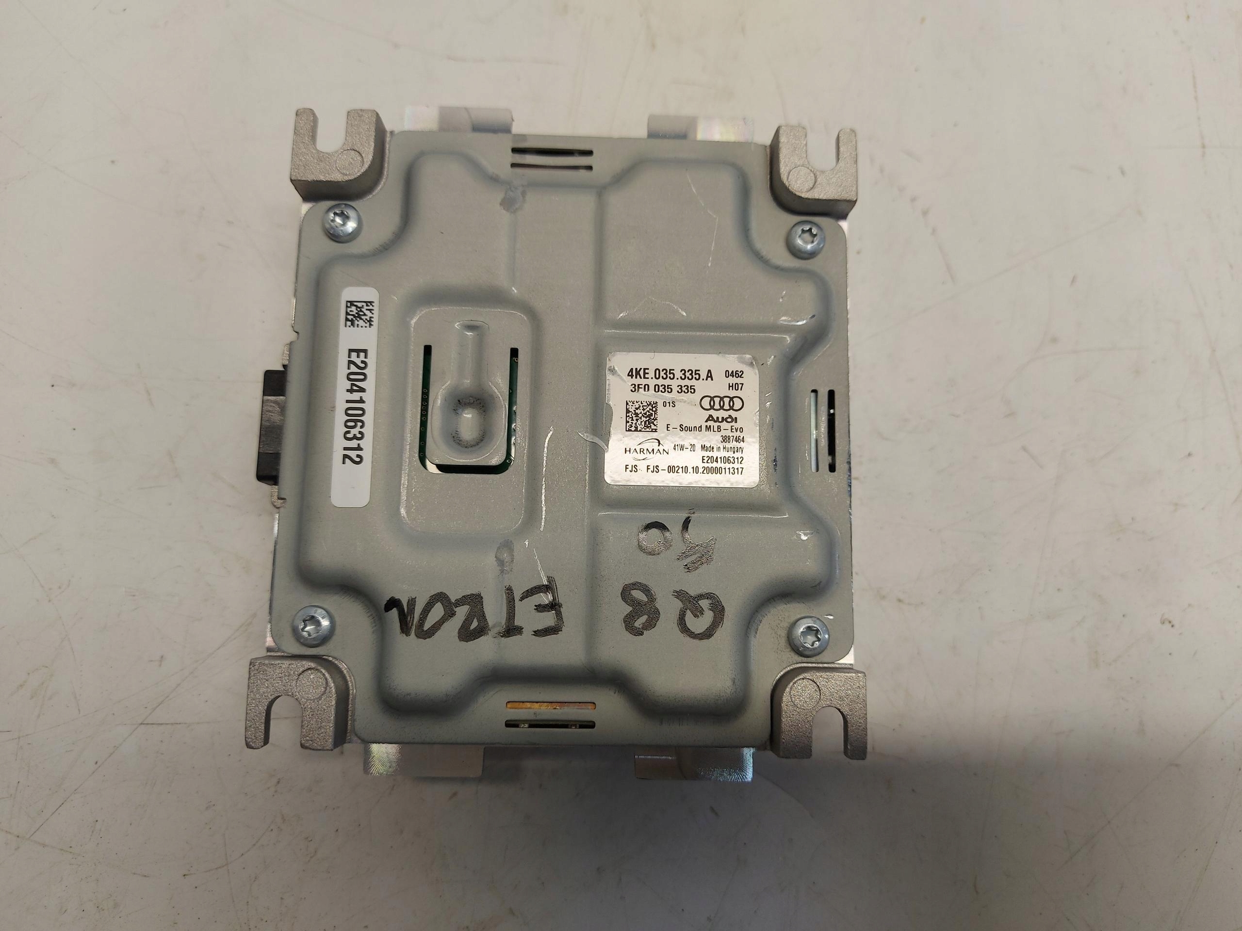 Audi Q8 E-TRON SUV 4KE control unit module dzwieku of the engine 4ke035335a