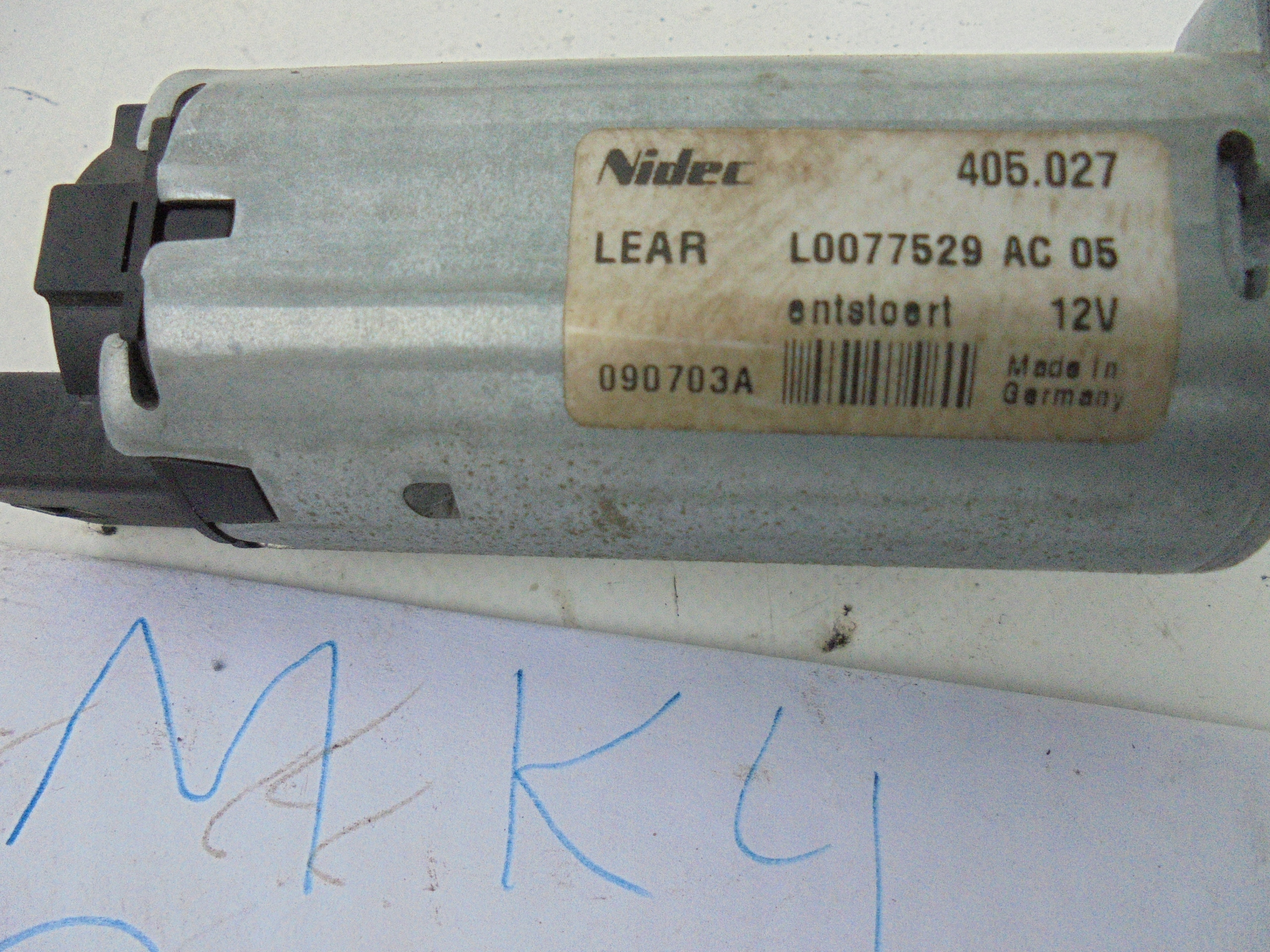 405027 - ДВИГАТЕЛЬ РЕГУЛИРОВКИ СИДЕНЬЯ ПРАВЫЙ ПЕРЕДНИЙ MONDEO MK4