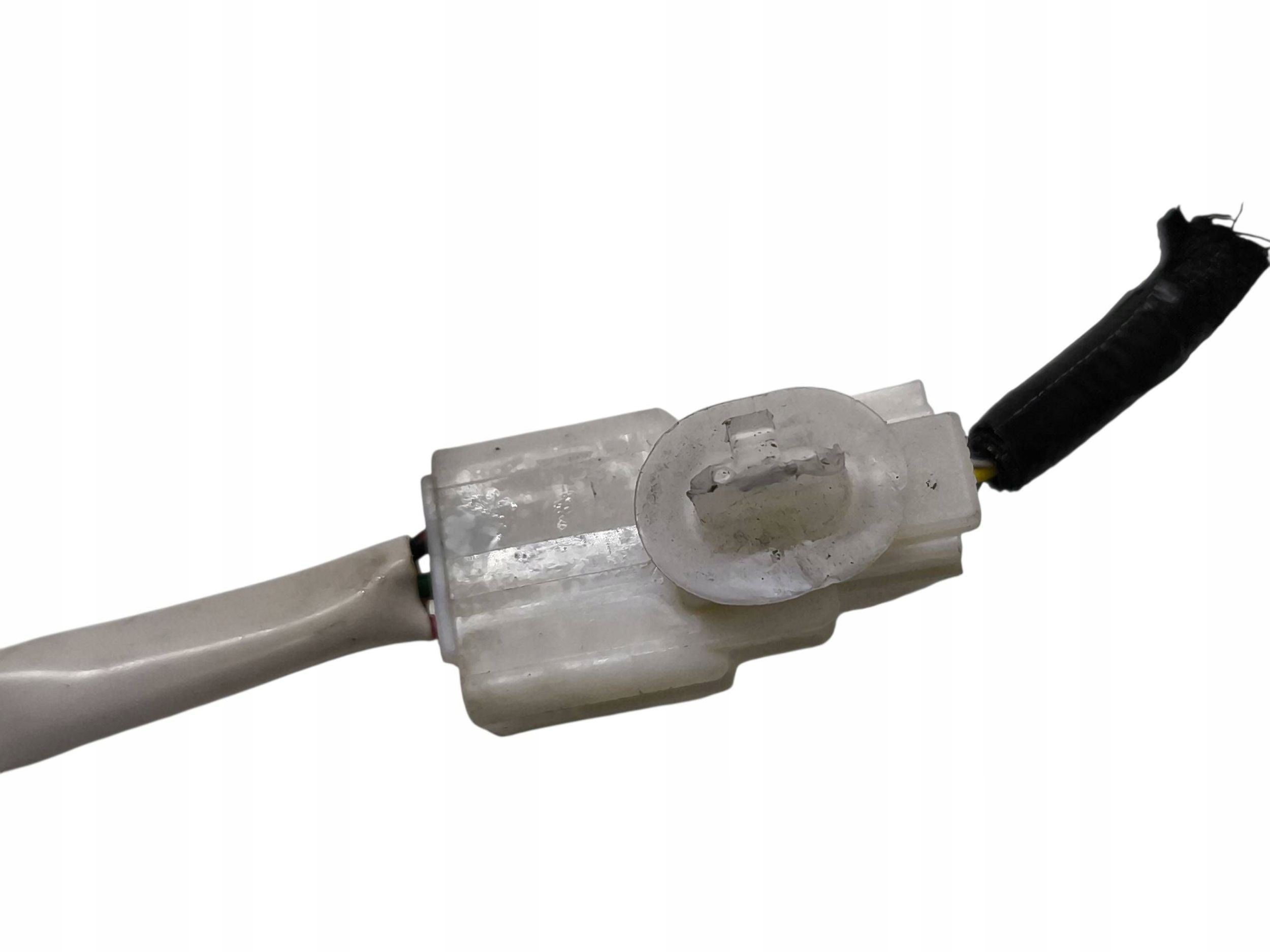 2011 lexus CT 200H фонарь E1313043