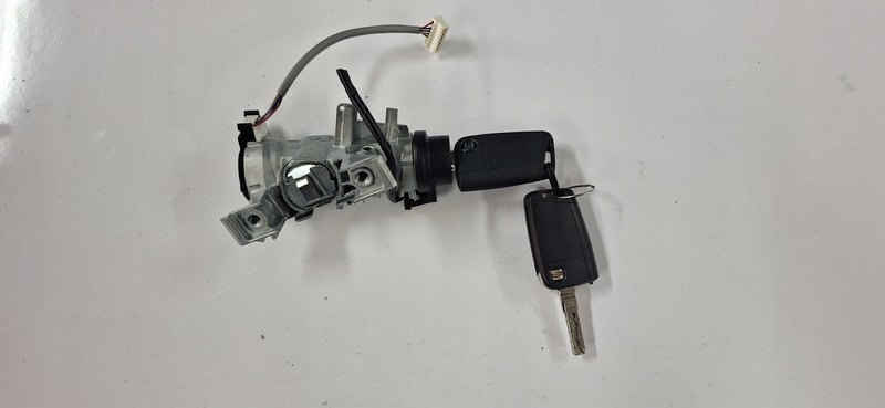 ignition 2X key SEAT LEON III 5Q0905865 1K0905851