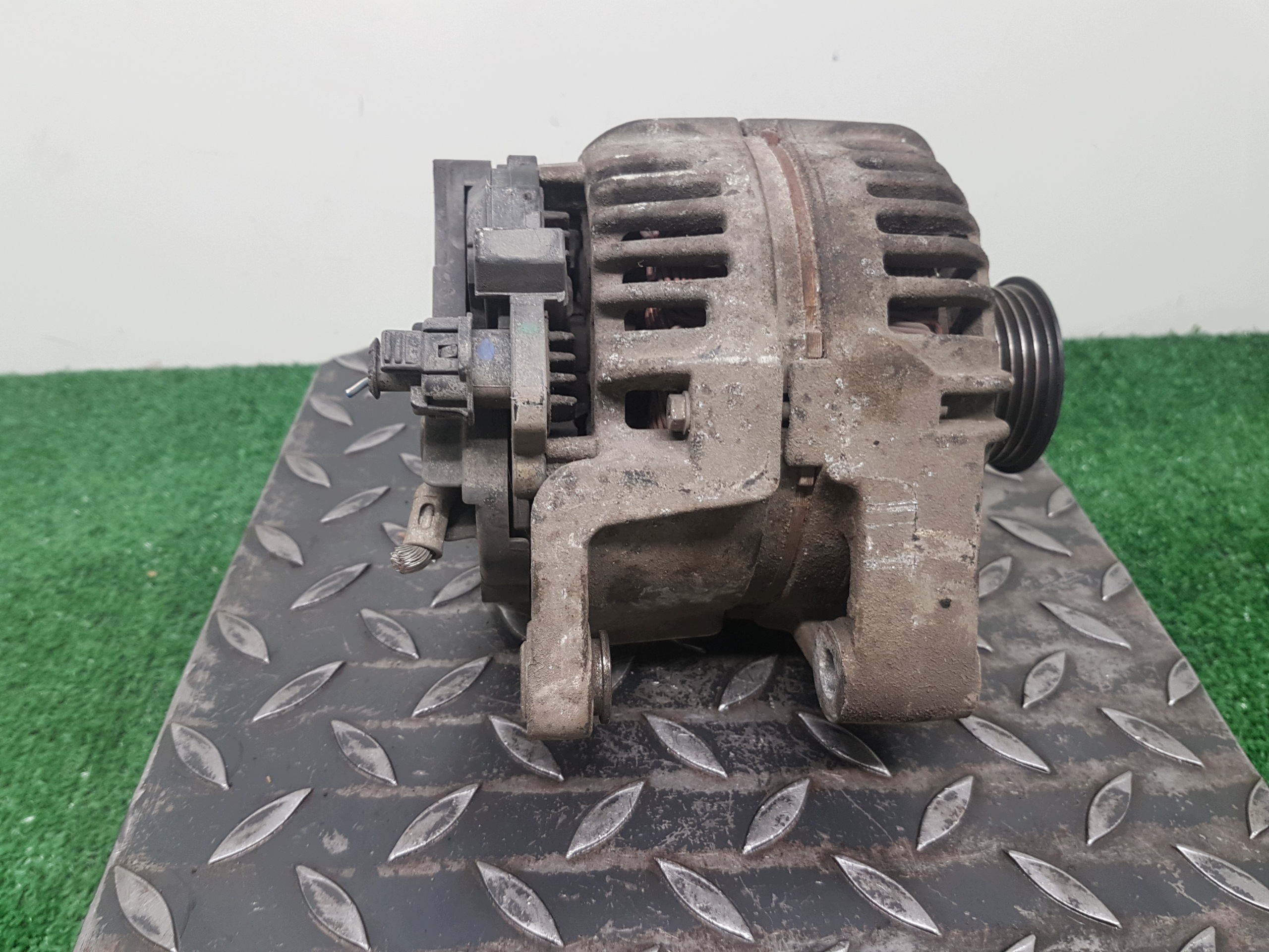 lichtmaschine OPEL CORSA D 13222930 0124325171