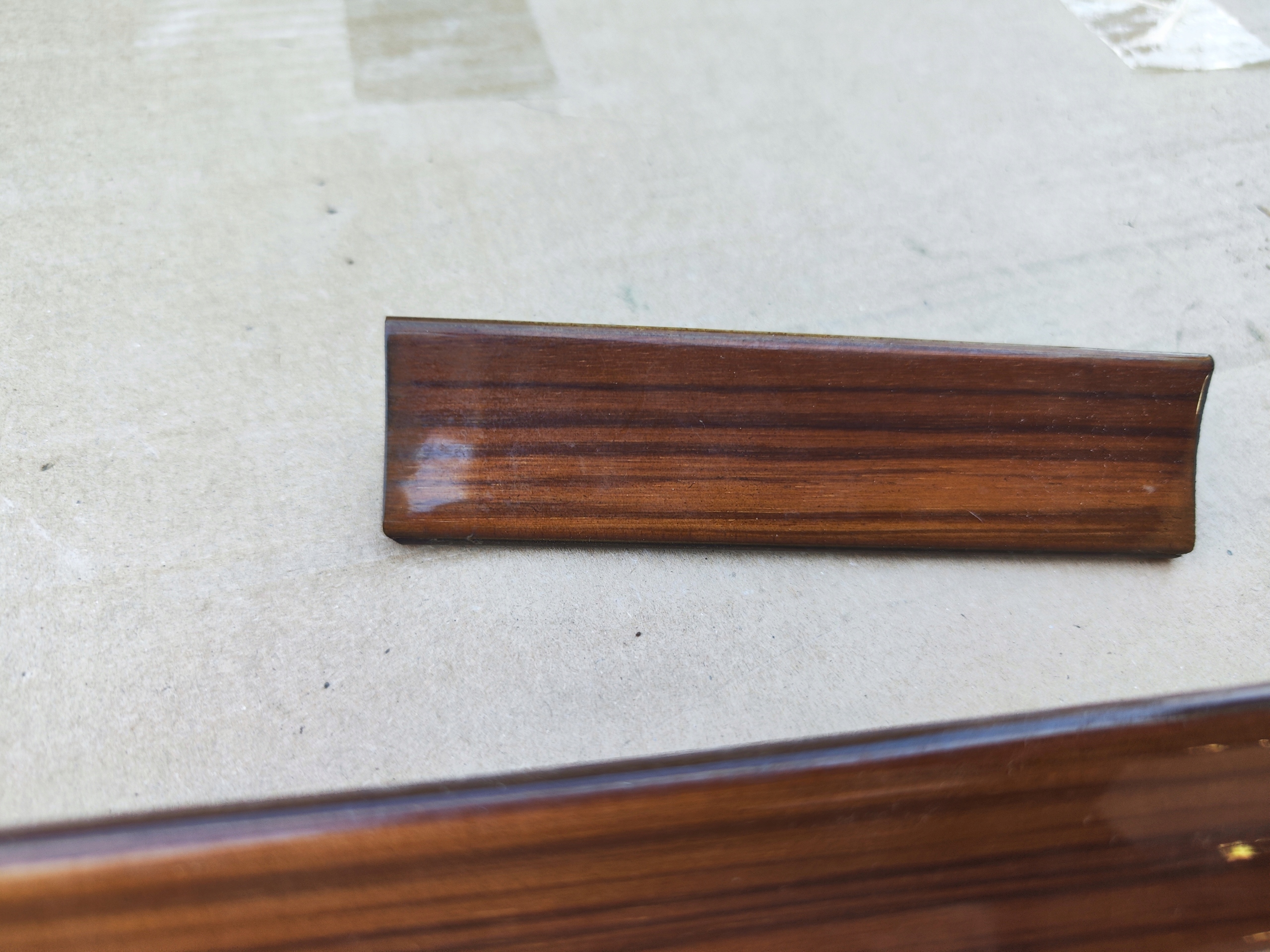 MERCEDES W124 Bois du tableau de bord Console ZEBRANO