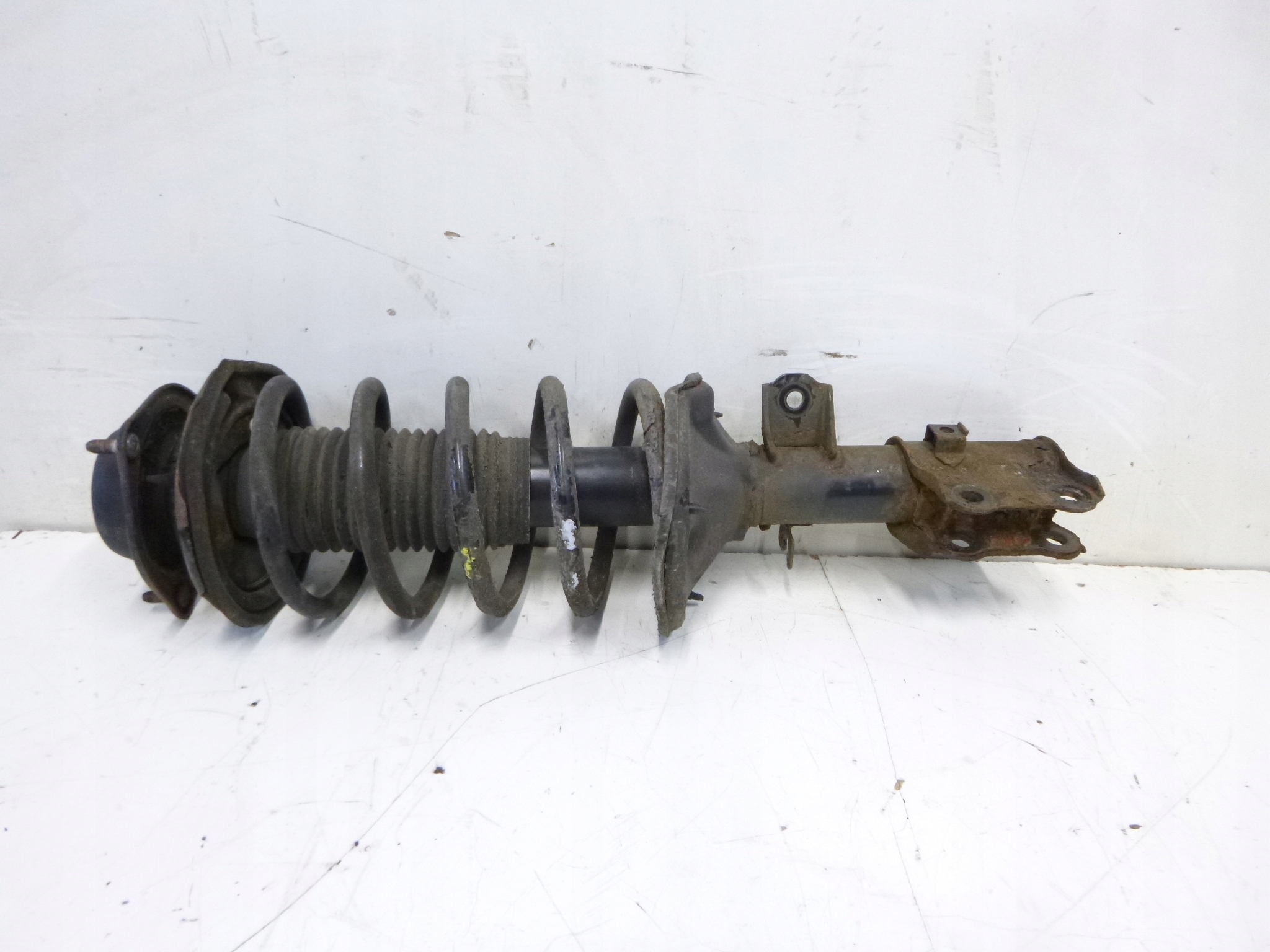 shock absorber front right Hyundai Getz 1.1 2007r.