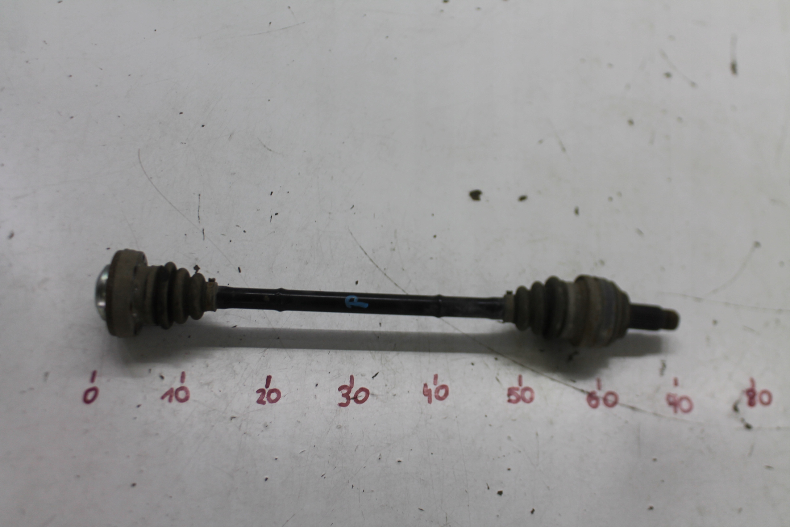 semi-axis right rear part rear 4608776 BMW X1 E84 2.0D 09-12