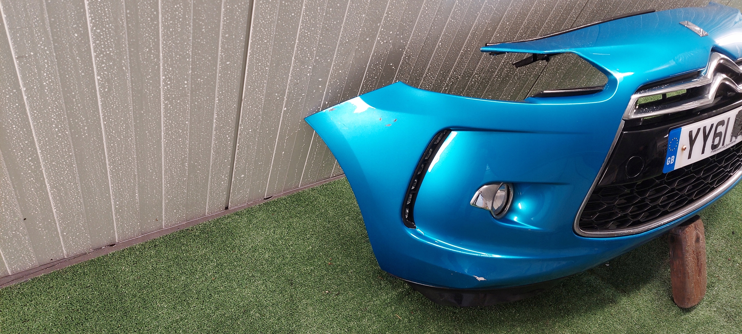 bumper front CITROEN DS3 LAK: KGW