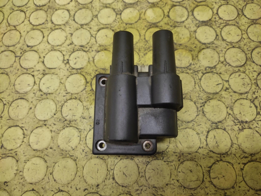 RENAULT CLIO II 1.4 coil ignition 7700100589