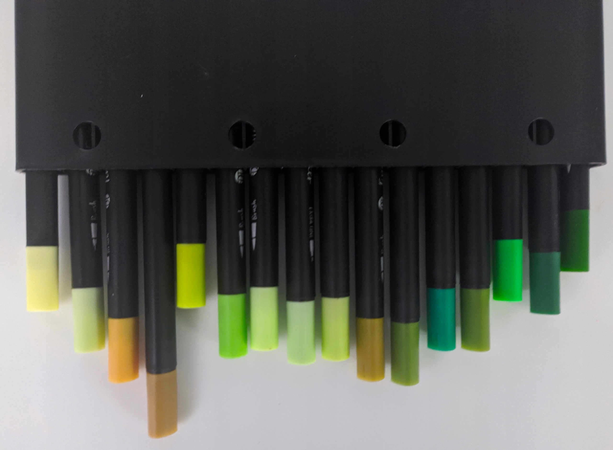 PODWÓJNE MARKERY PISAKI PĘDZELKOWE CIENKOPISY odcienie zieleni LEW 16 szt. Marka DecoTime