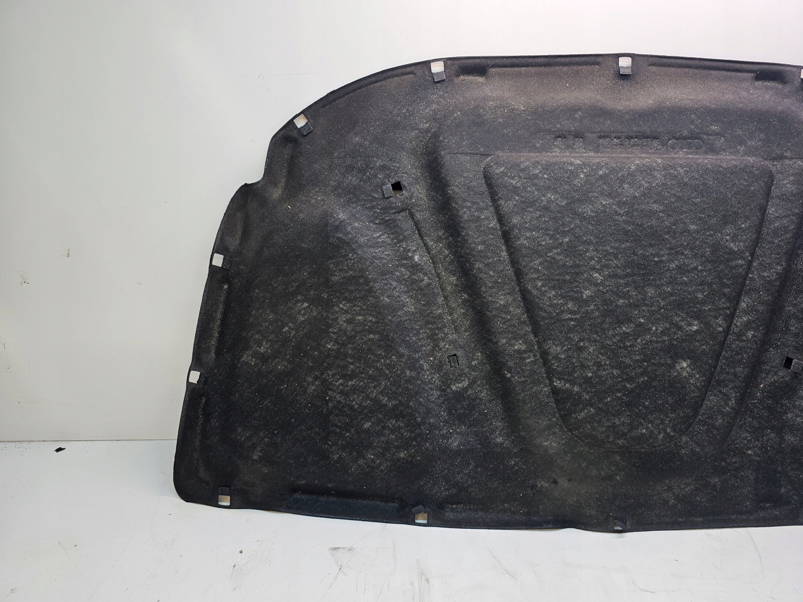 INSONORISATION DU CAPOT AUDI A6 C6 4F0863825