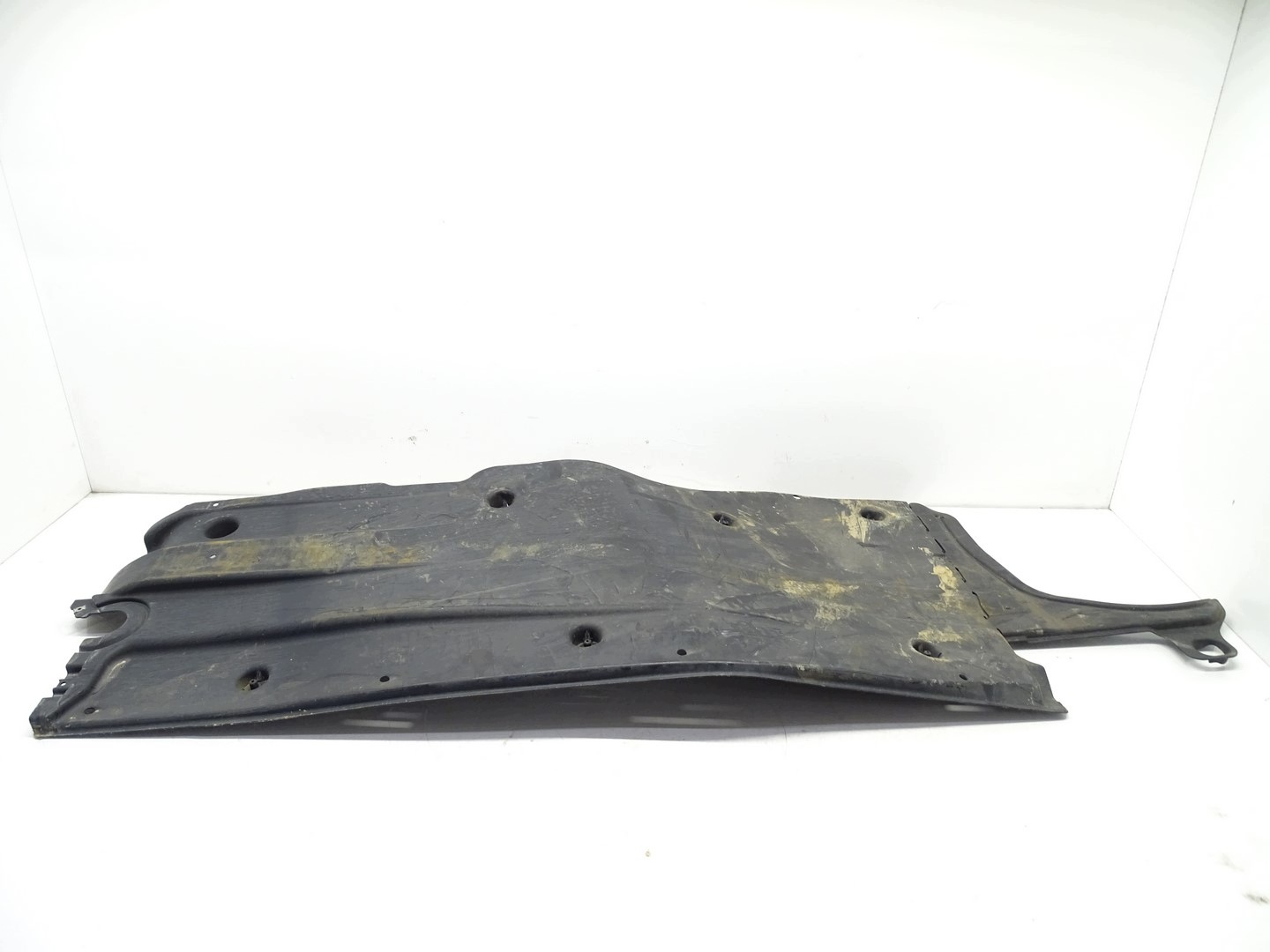 cover lower right chassis AUDI A3 8Y GOLF VIII 5WA825202H