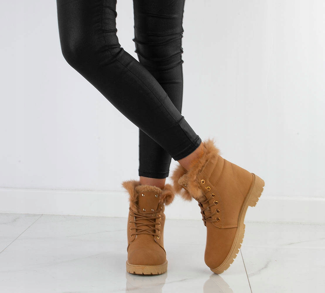 CZARNE OCIEPLANE TRAPERKI BOTKI TIMBERKI RENDI 39 Wzór dominujący bez wzoru