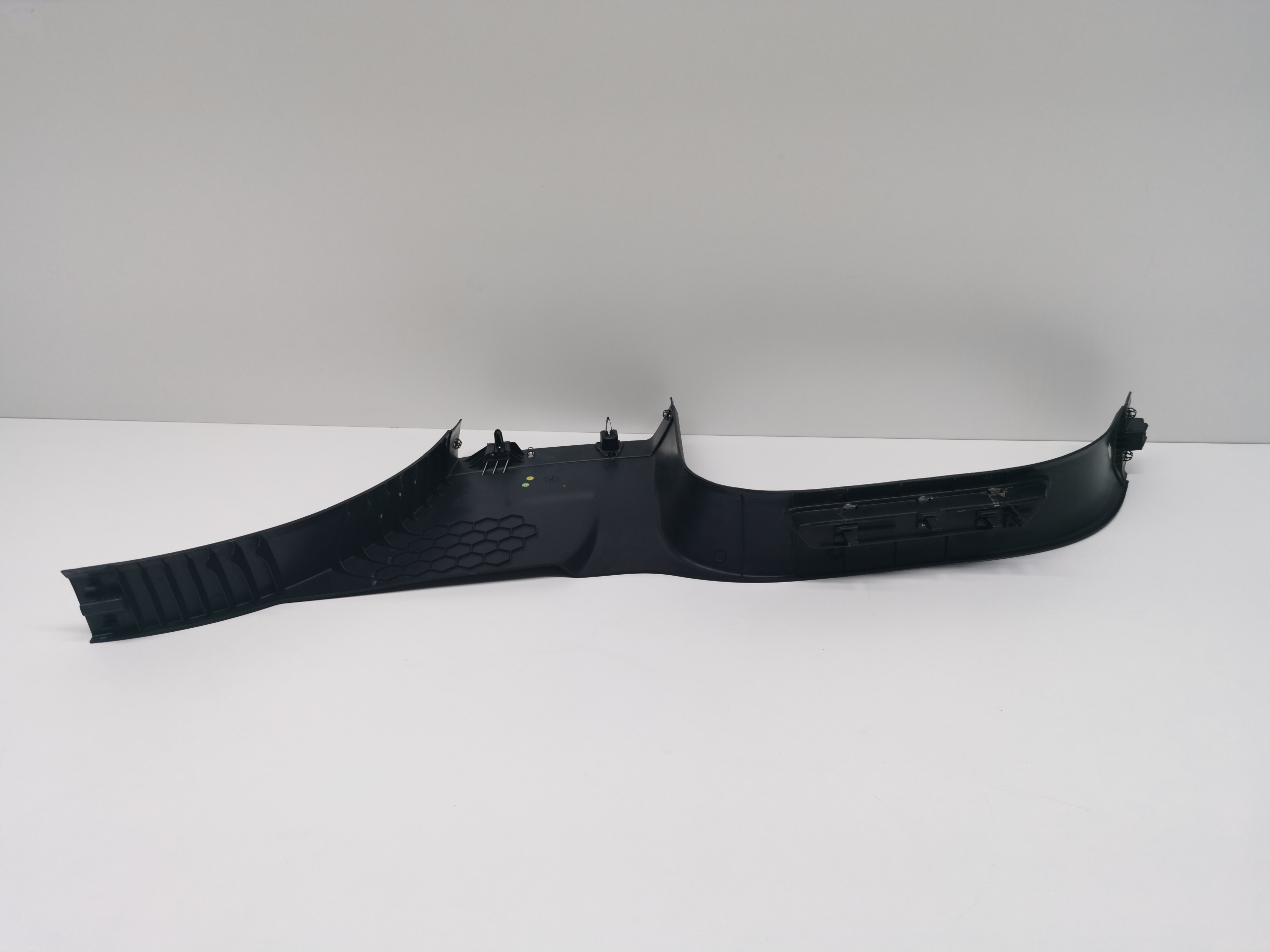 cap moulding threshold left PORSCHE CAYENNE II 7P5853369