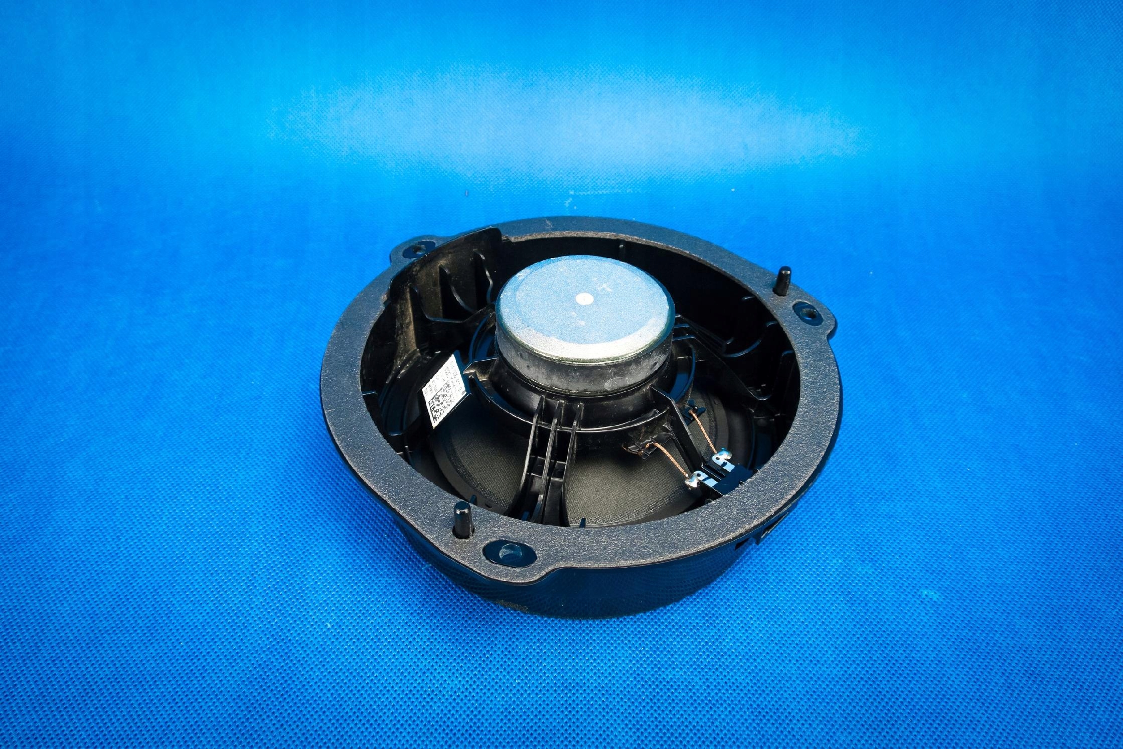 speaker niskotonowy rear part Audi A3 S3 8V 8V4035411B