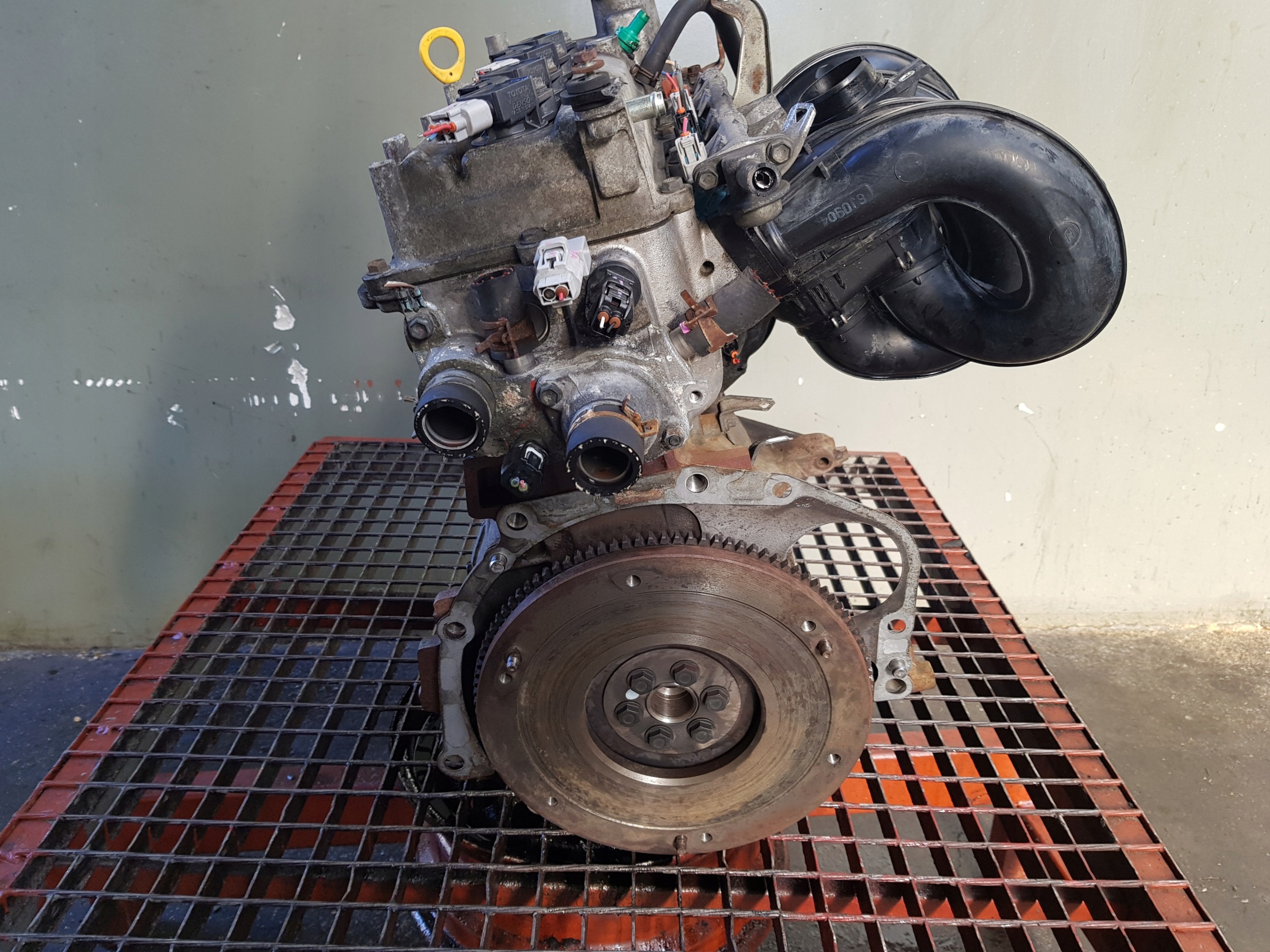 motor benzinski- stup TOYOTA YARIS 2 2S-P72L