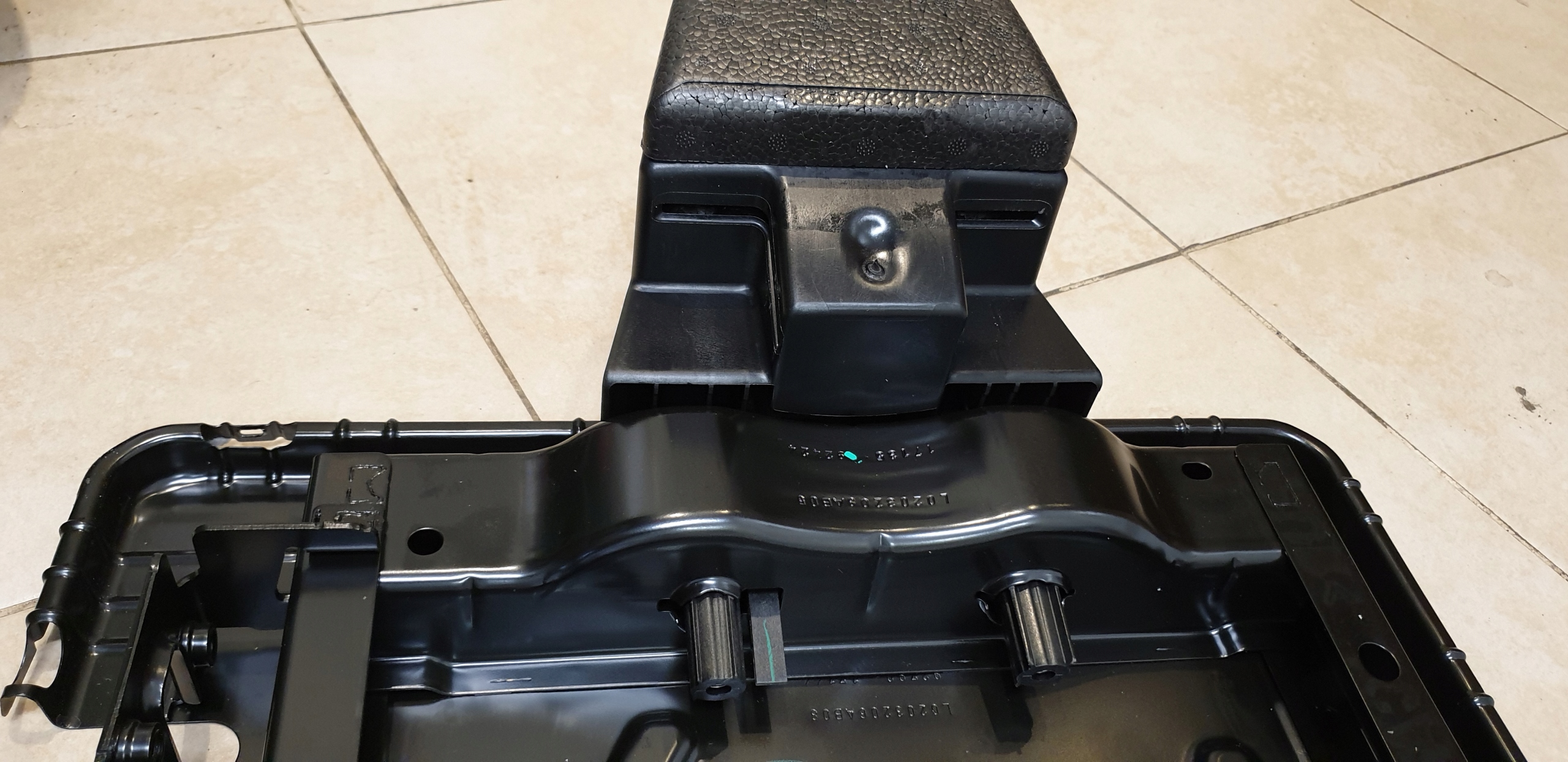 support OPARCIA KANAPY right rear part MERCEDES A W176 OE EU