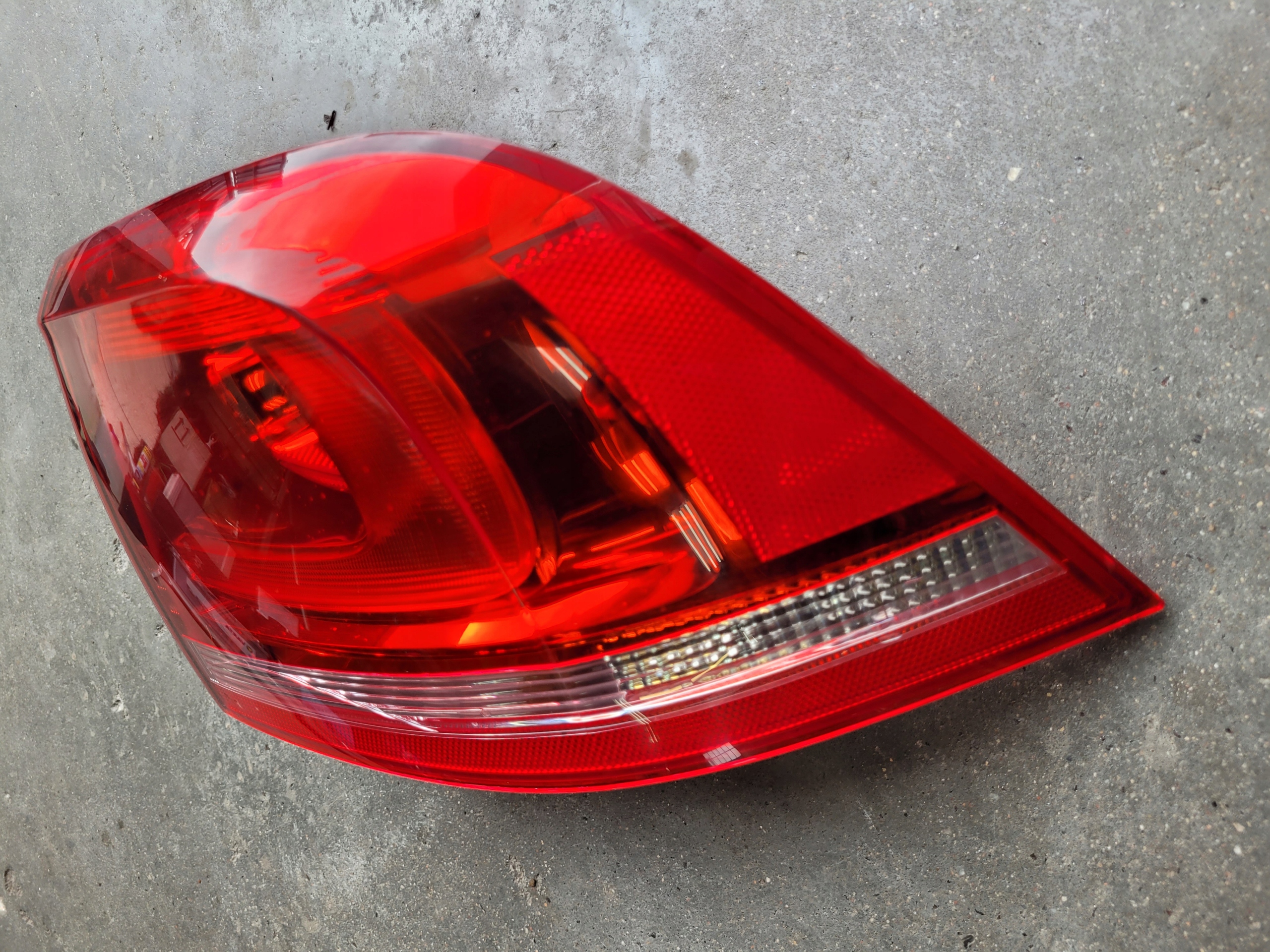 light rear part rear right right 7P6945096F VW TOUAREG II 2 7P