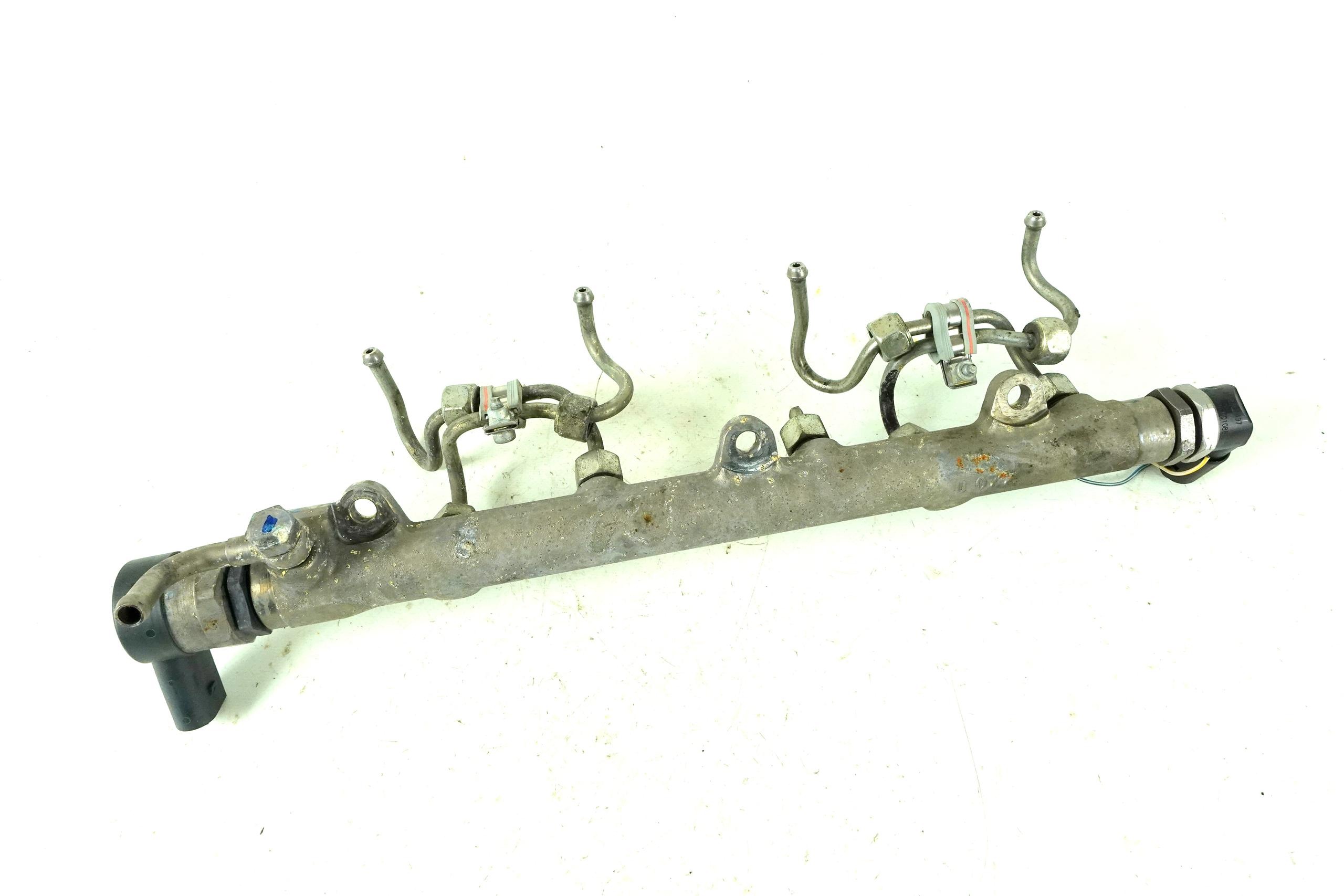 capteur rampe injection carburant BMW 5 E60 E61 3 E90 2.0D 0445214030 7787164