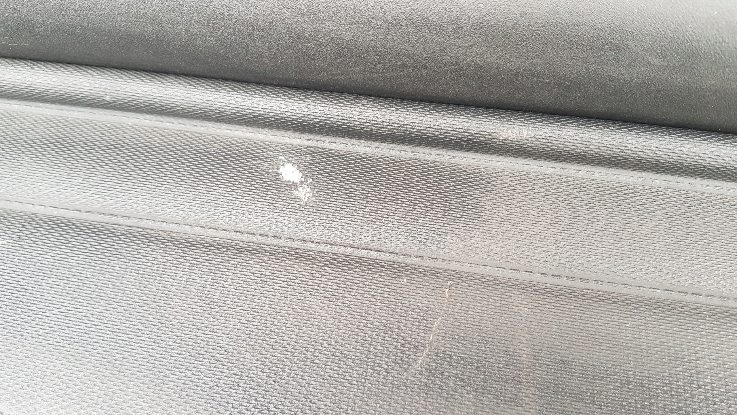BMW E39 blinds net boot 8236357