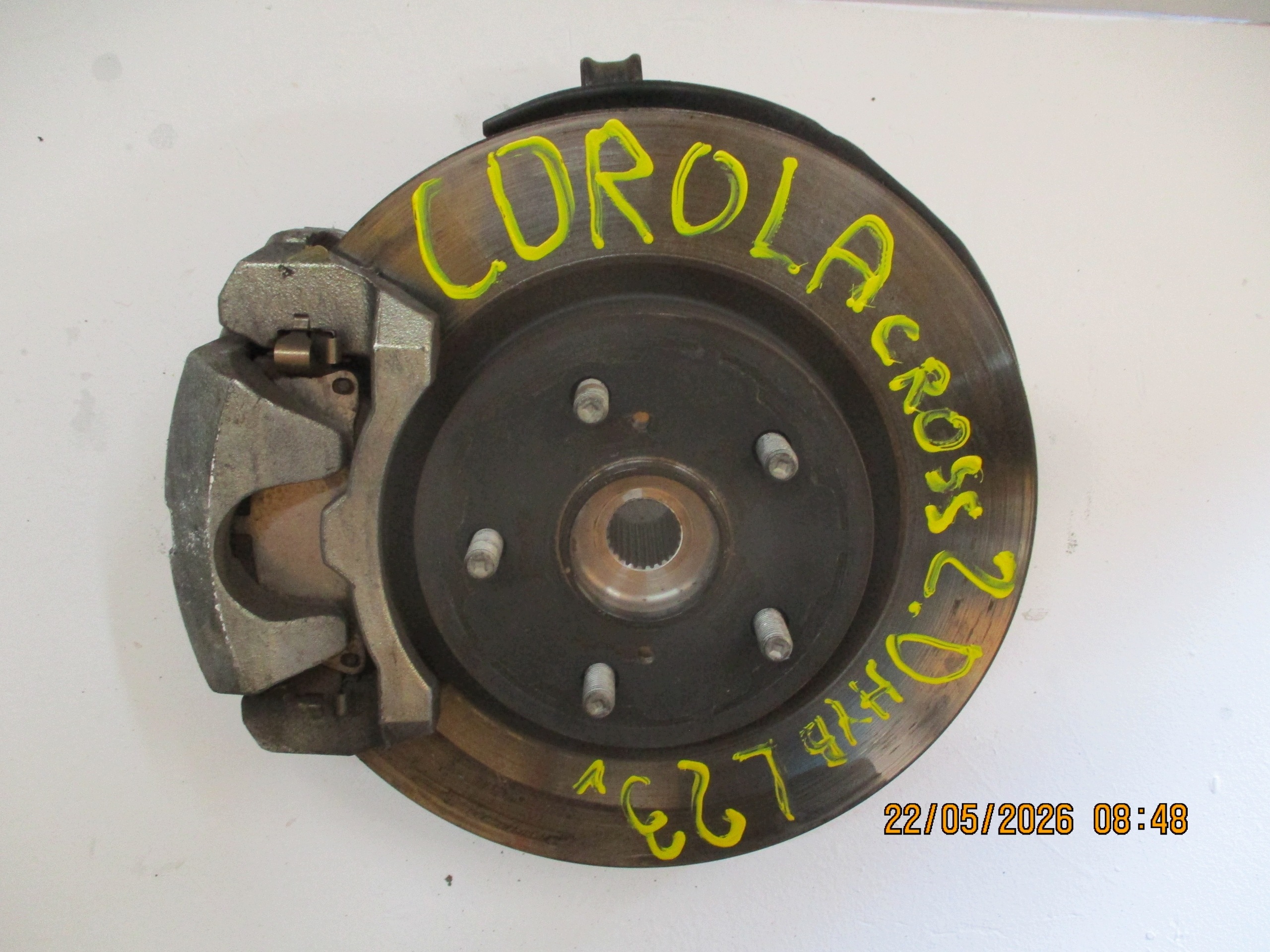 swing left TOYOTA COROLLA CROSS 2,0HYB 23R