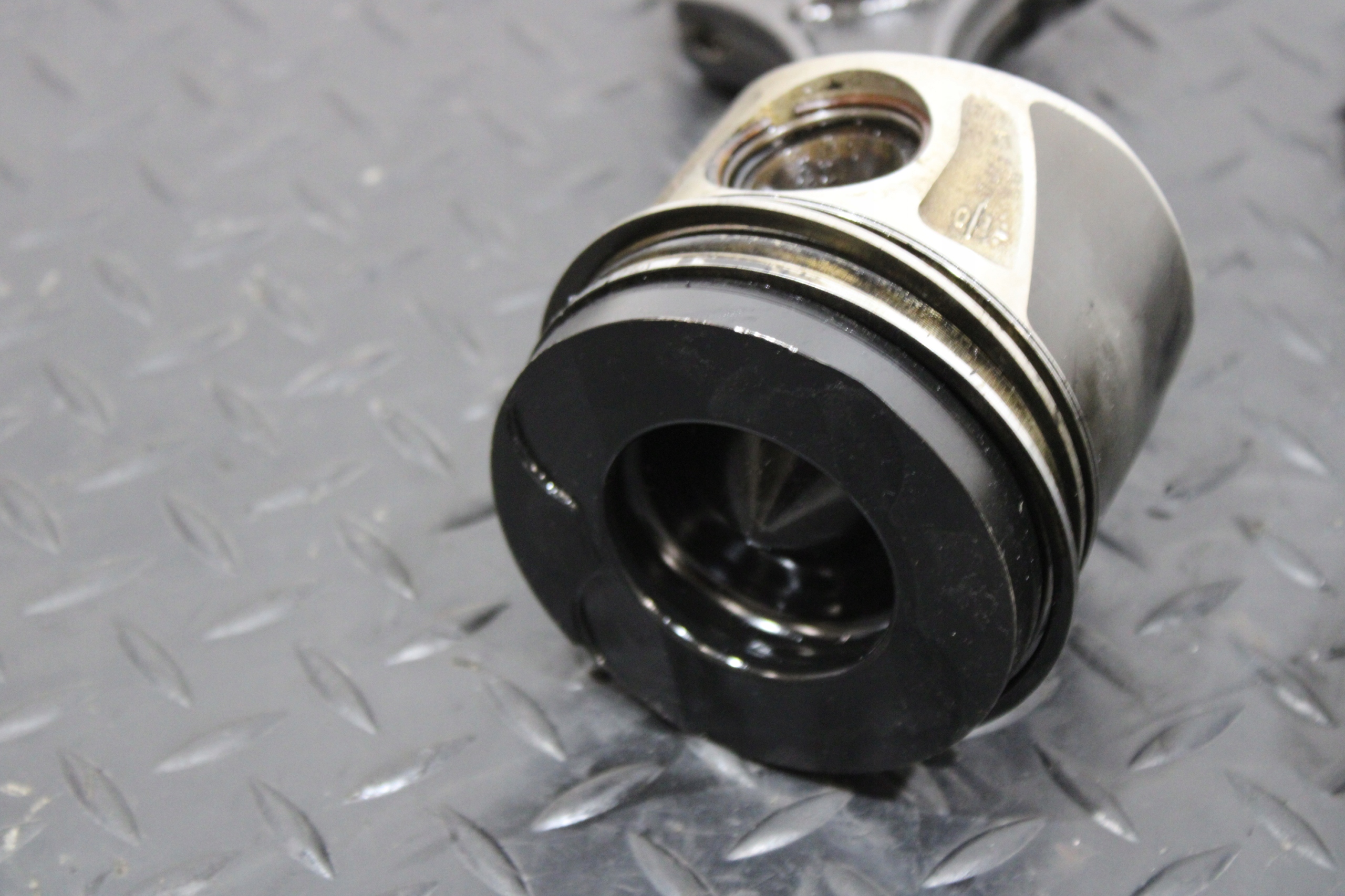 piston pistons A-KLASA W176 LIFT 2,2 CDI 65100