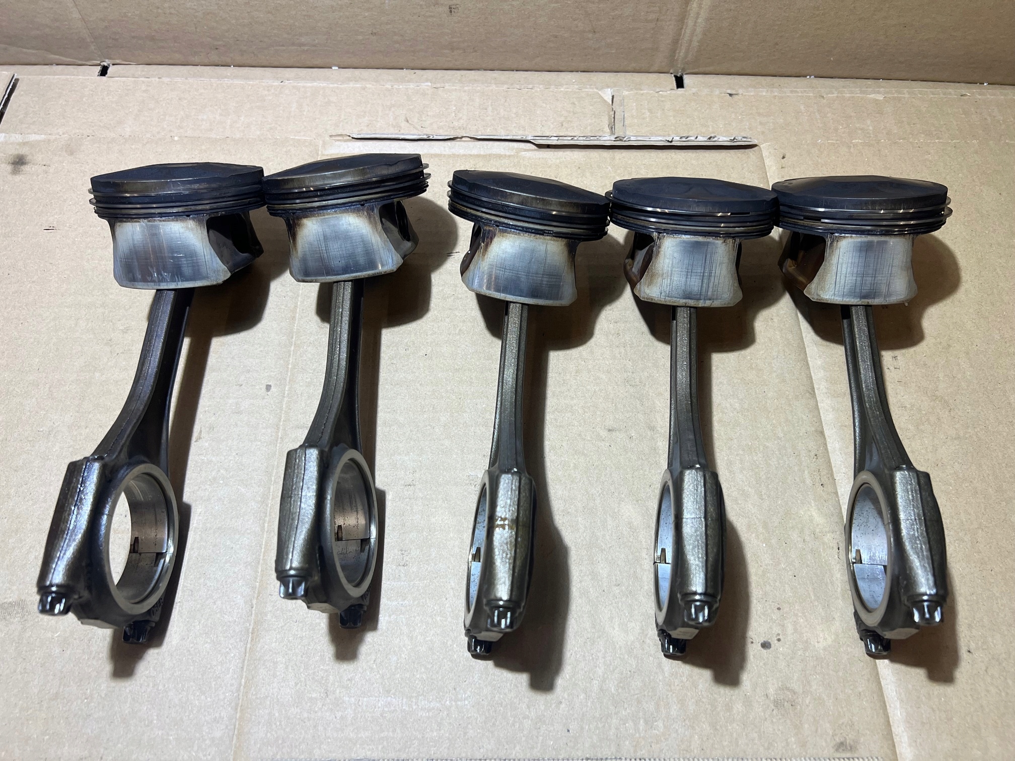 AUDI A6 C6 2.4 V6 BDW piston connecting rod 06EB