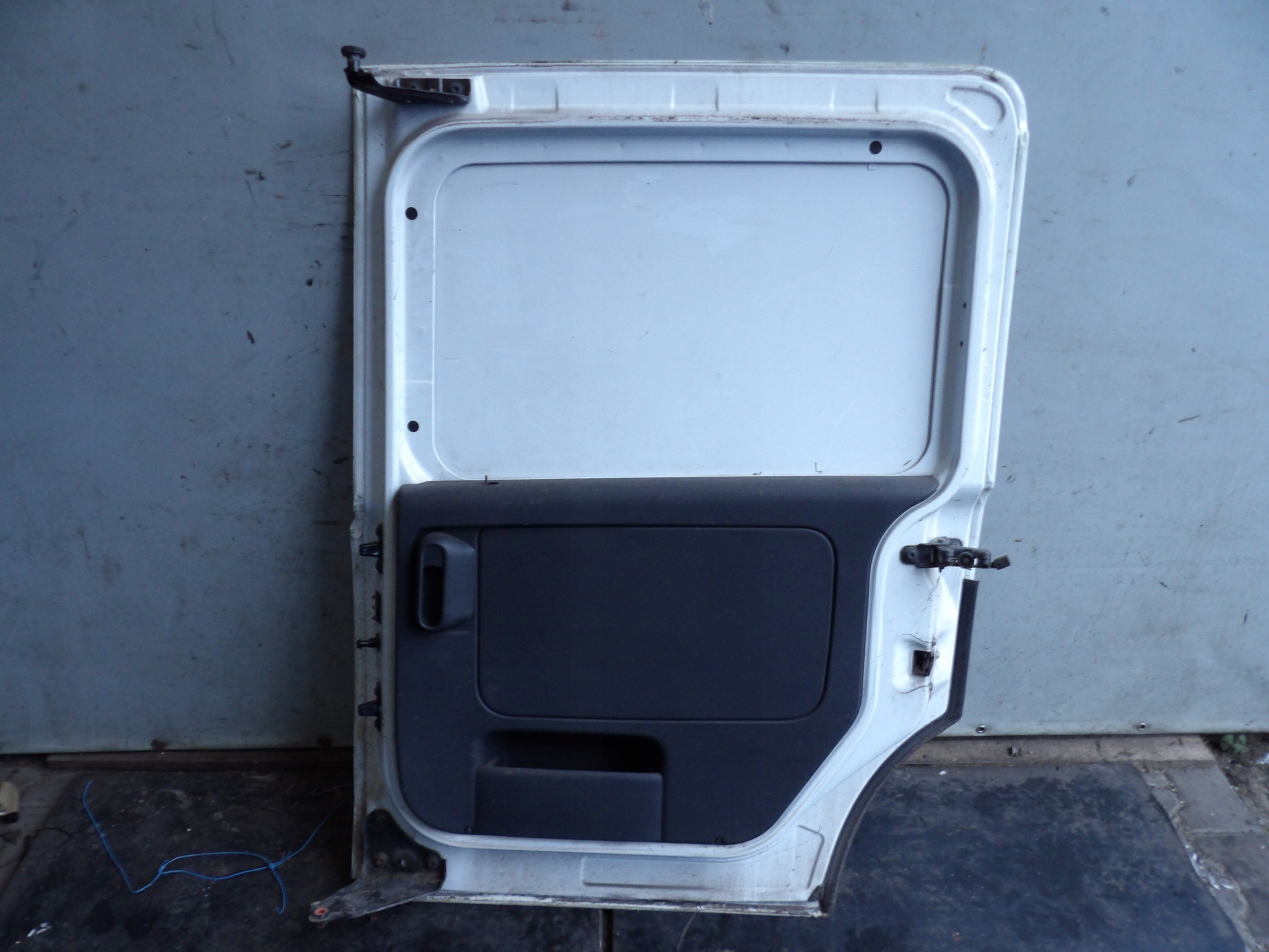 Opel Combo C II sliding right lak. Y474