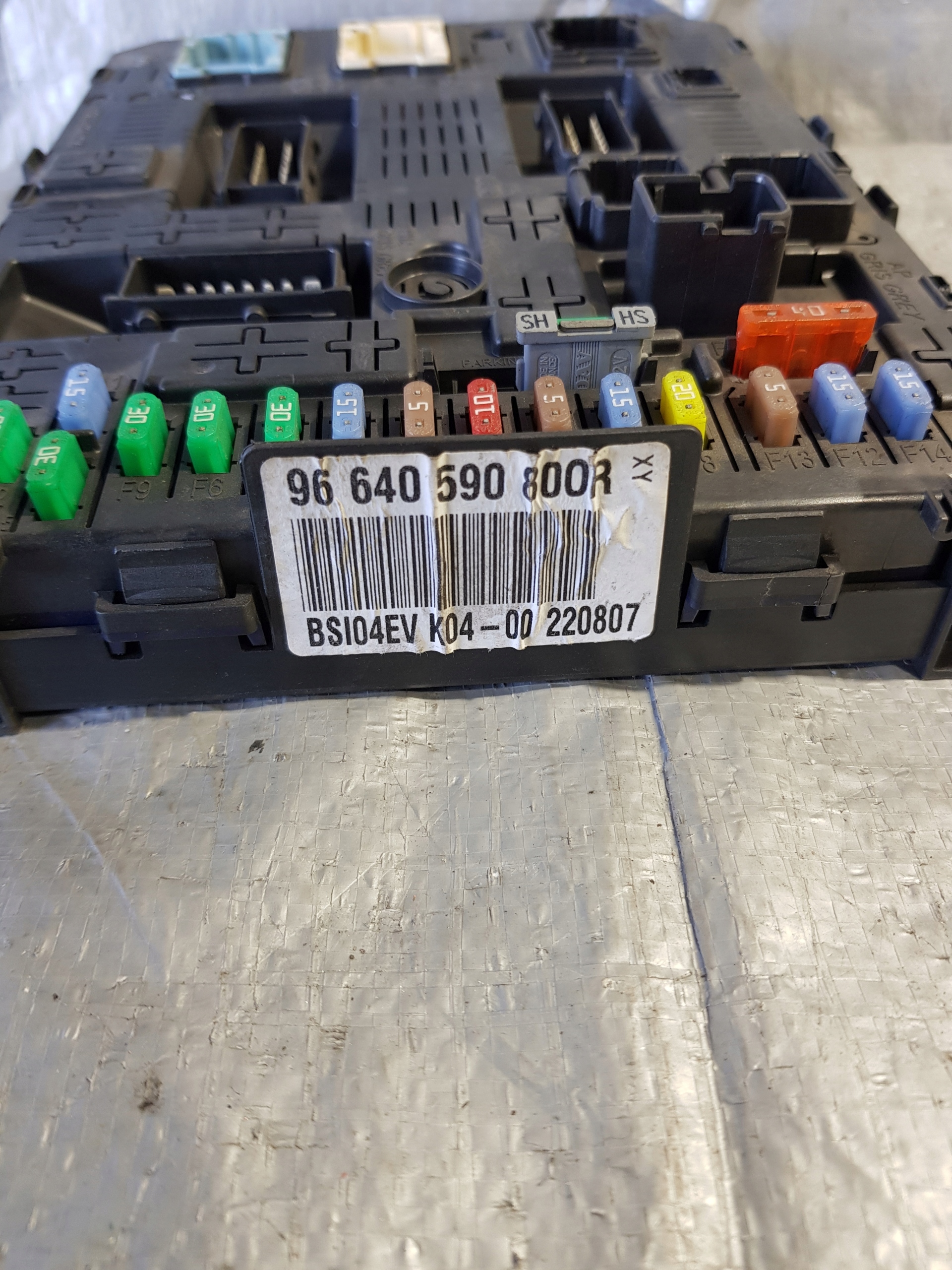 PEUGEOT 407 2.0 HDI module BSI 96640590800R