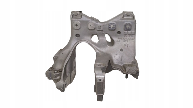 4N0399295M - AUDI A8 4N0 399295M 17-21 лапа кронштейн левый