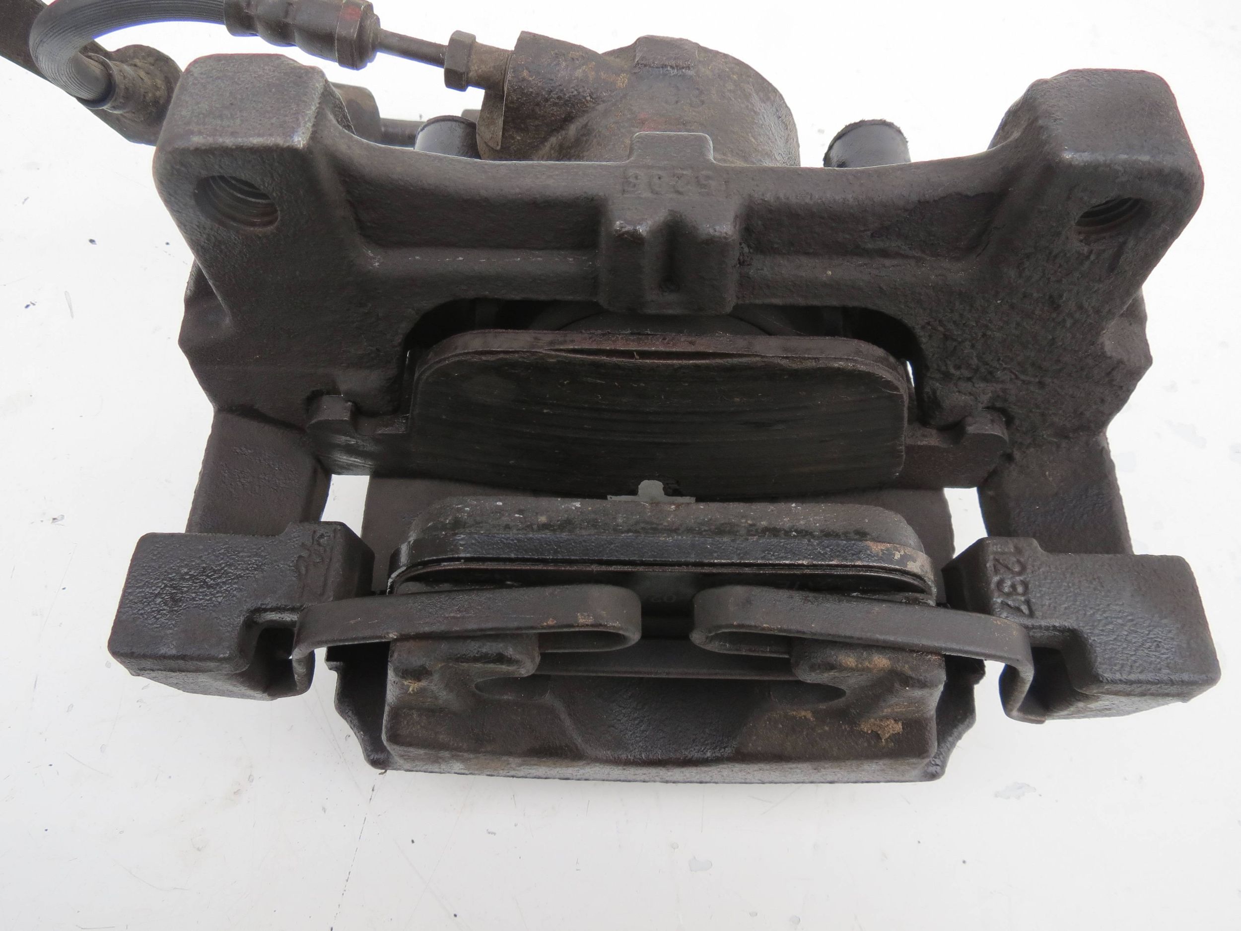 caliper brake left front VOLVO S90 2.0 V90 31381551
