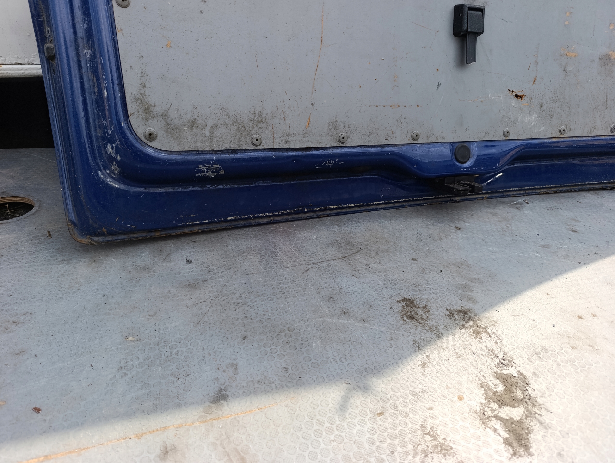 VW T5 T5 LIFT trunk door cover boot rear part complete blue